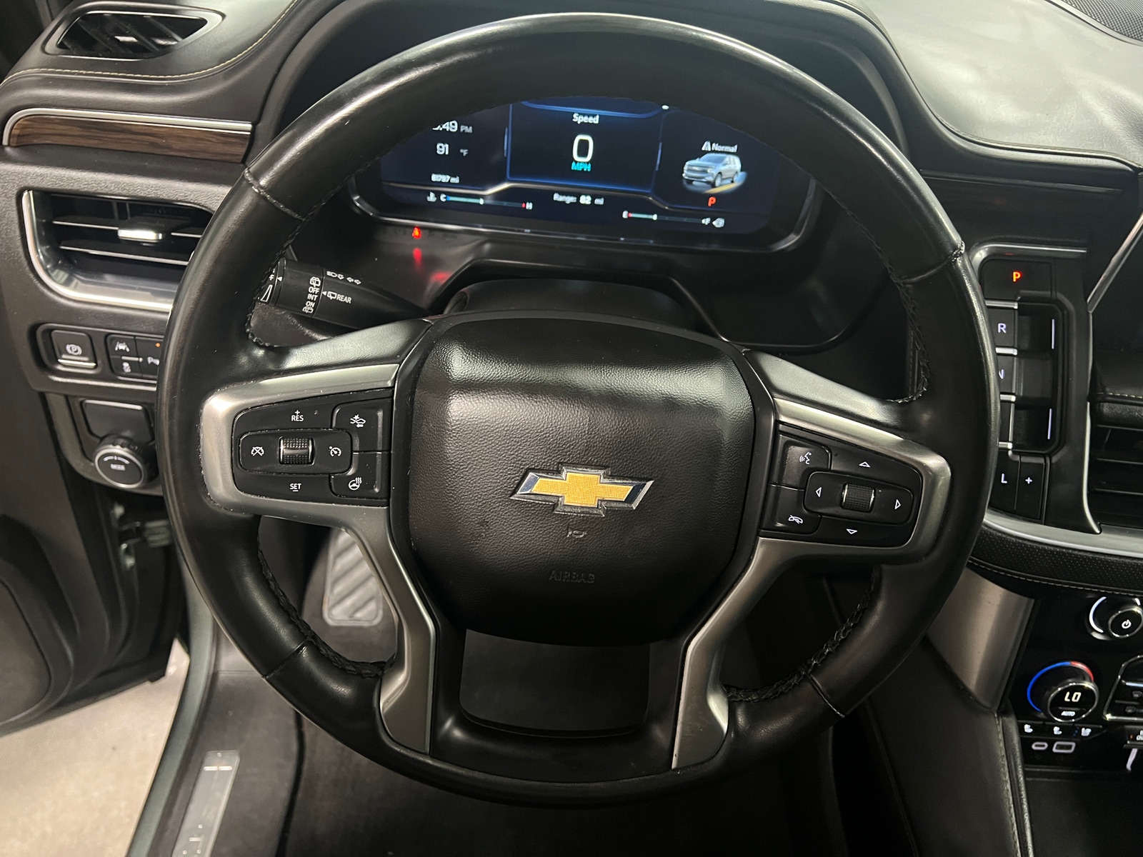 Thumbnail: 2023 Chevrolet Suburban - 4