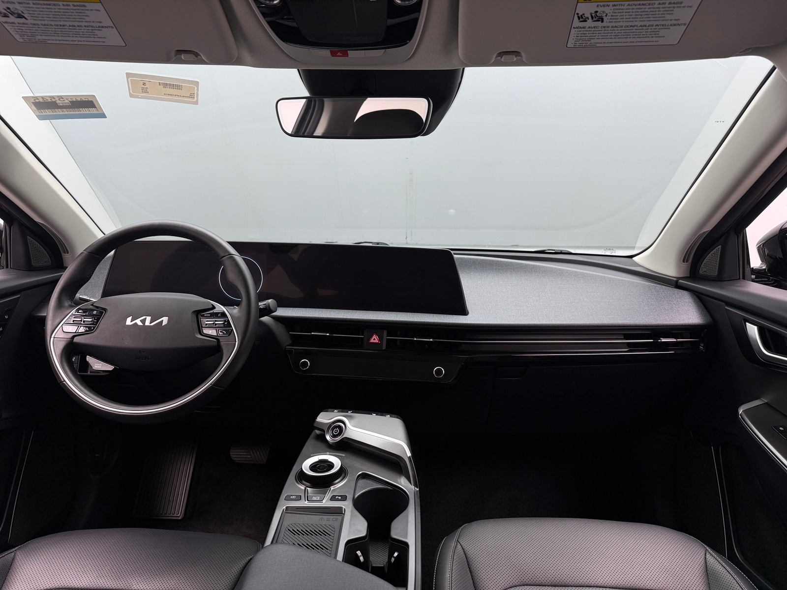 Thumbnail: 2023 Kia EV6 - 2