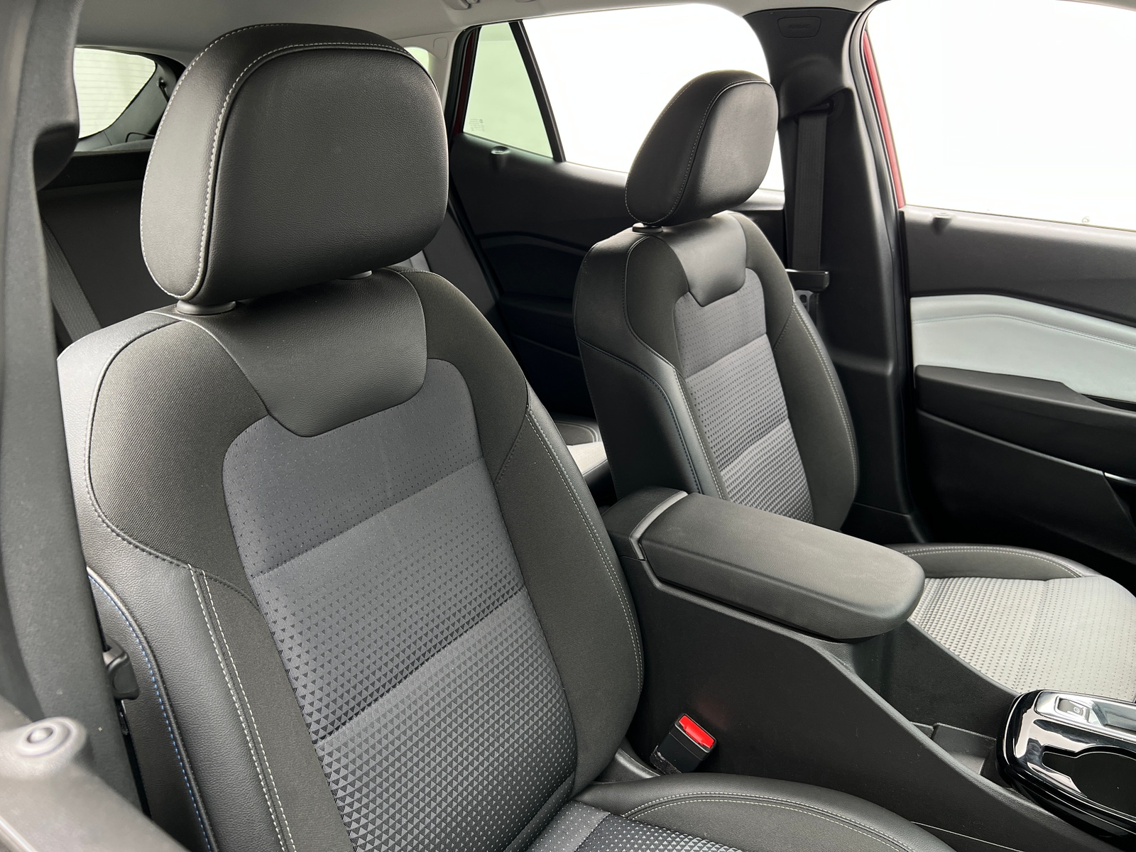 Thumbnail: 2025 Chevrolet Trax - 2