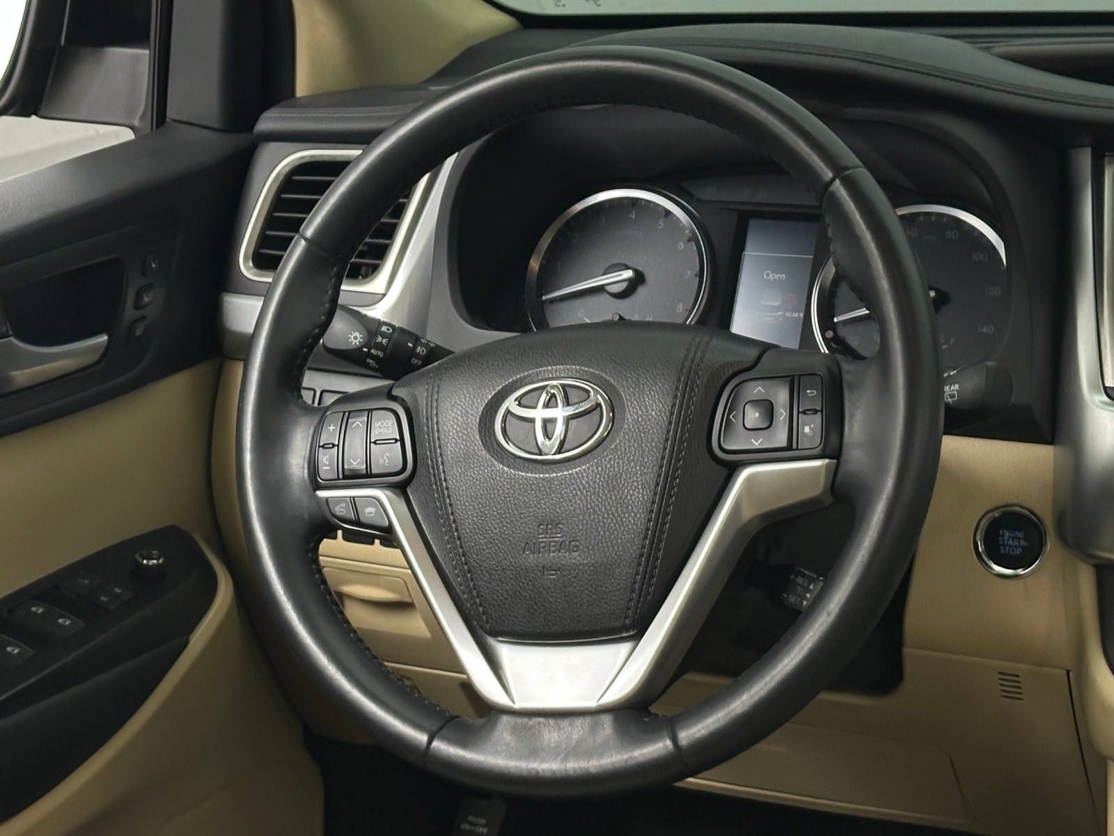 Thumbnail: 2015 Toyota Highlander - 4