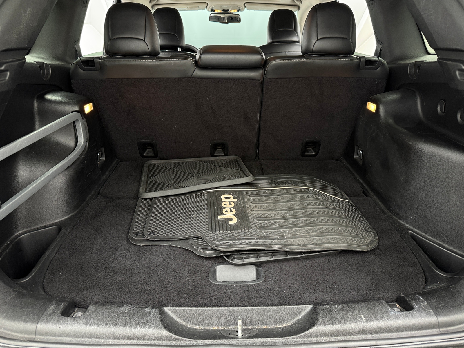 Thumbnail: 2015 Jeep Cherokee - 6