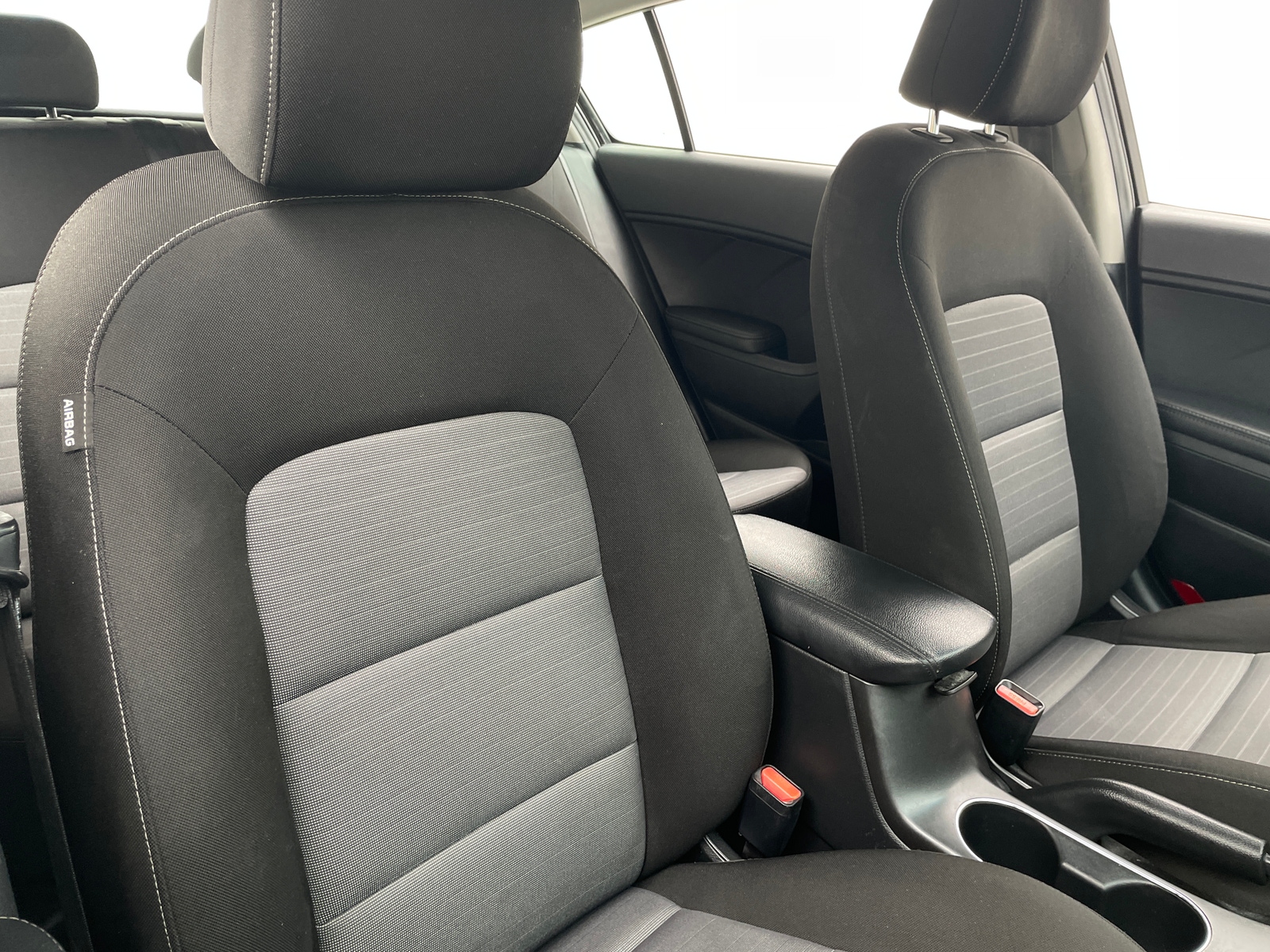 Thumbnail: 2016 Kia Forte - 2