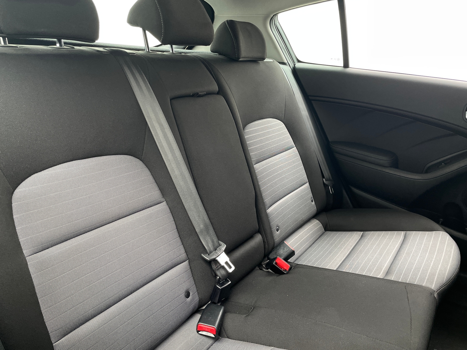 Thumbnail: 2016 Kia Forte - 6