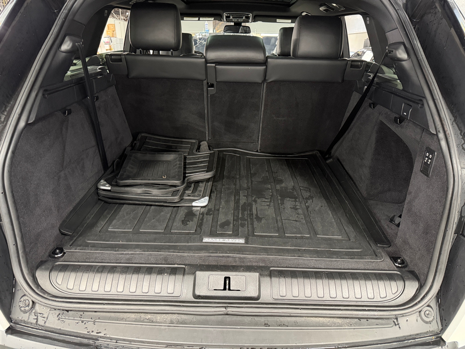 Thumbnail: 2016 Land Rover Range Rover Sport - 6