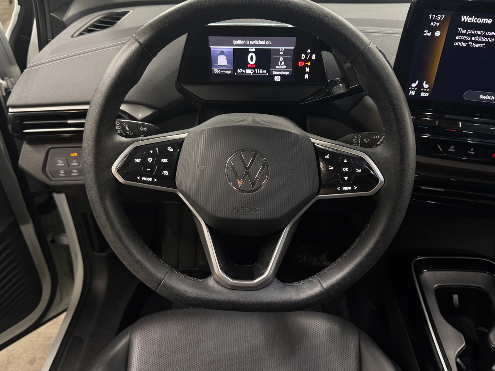 Thumbnail: 2023 Volkswagen ID.4 - 4
