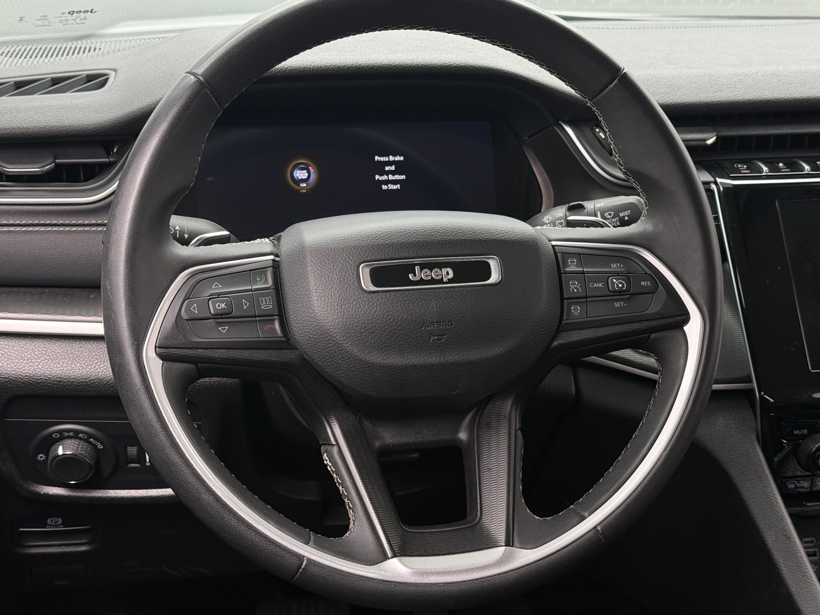 Thumbnail: 2023 Jeep Grand Cherokee L - 5
