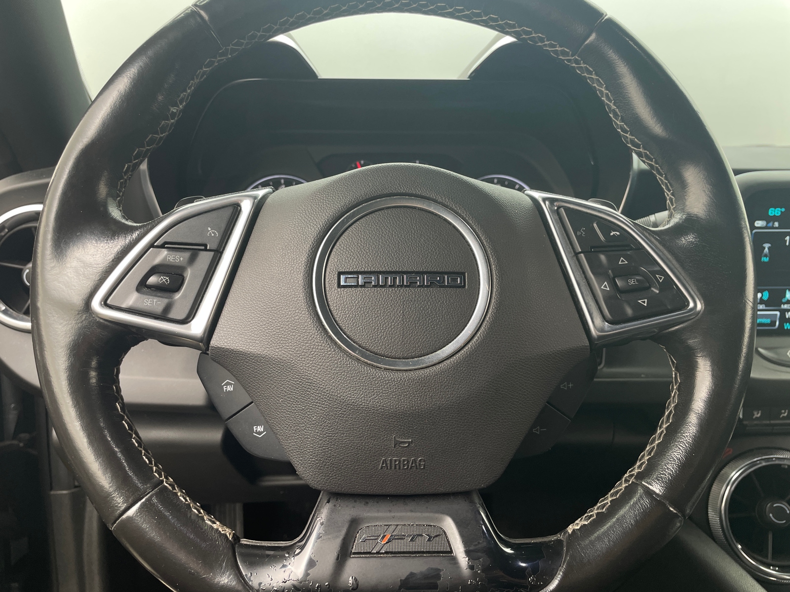 Thumbnail: 2017 Chevrolet Camaro - 4