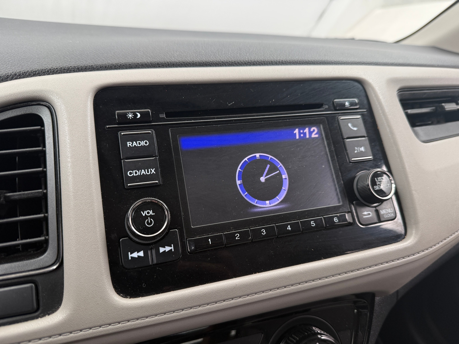 Thumbnail: 2017 Honda HR-V - 4