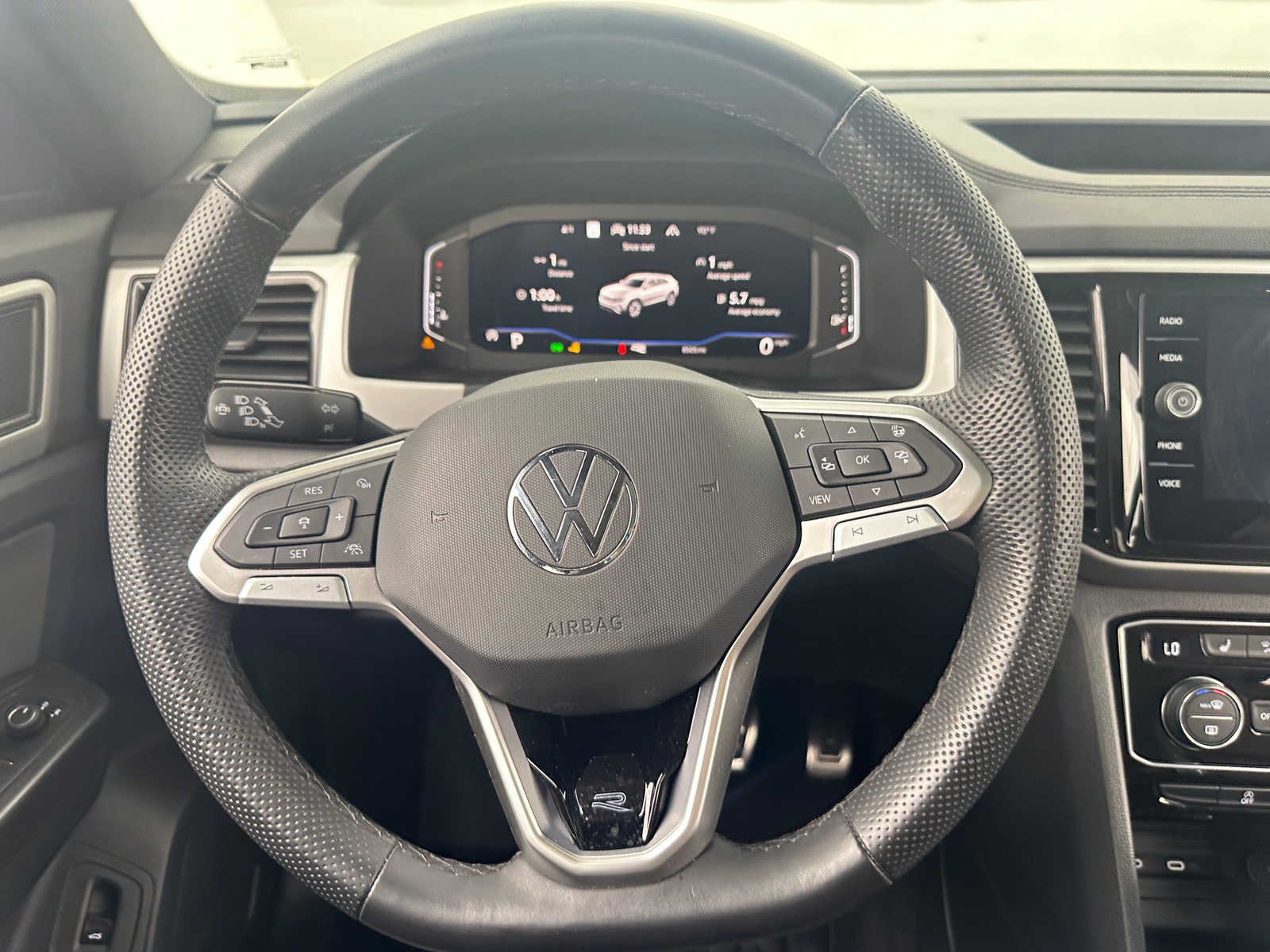 Thumbnail: 2023 Volkswagen Atlas - 4