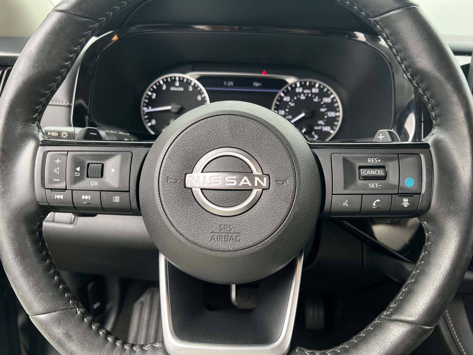 Thumbnail: 2024 Nissan Pathfinder - 4