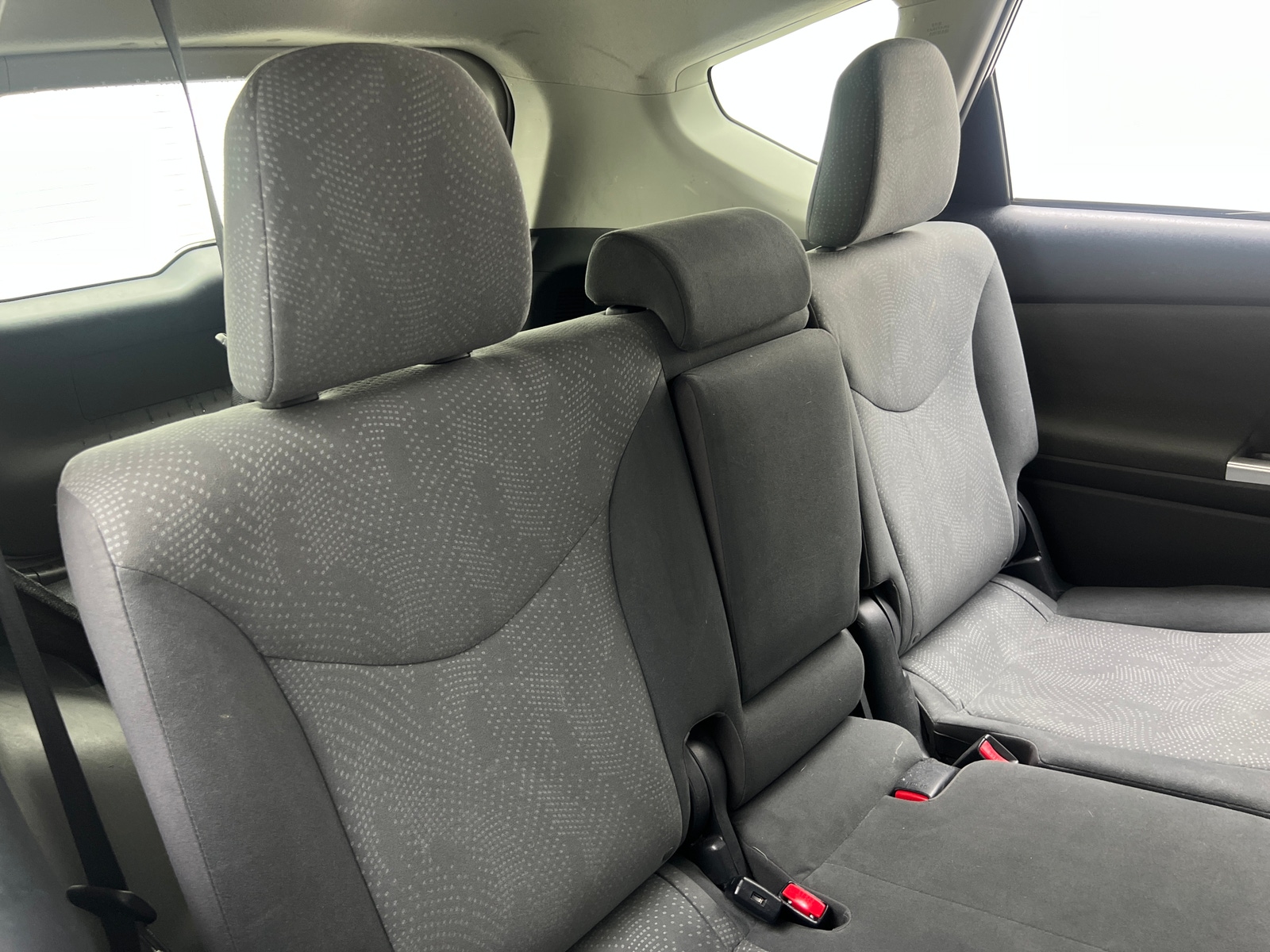 Thumbnail: 2013 Toyota Prius v - 6