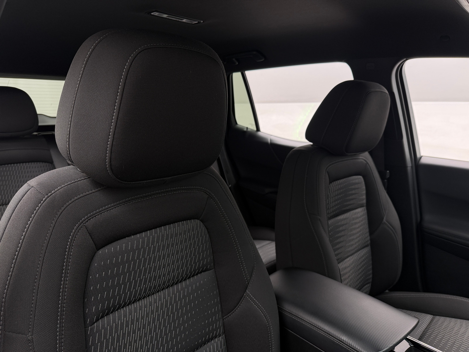 Thumbnail: 2025 Chevrolet Equinox - 2