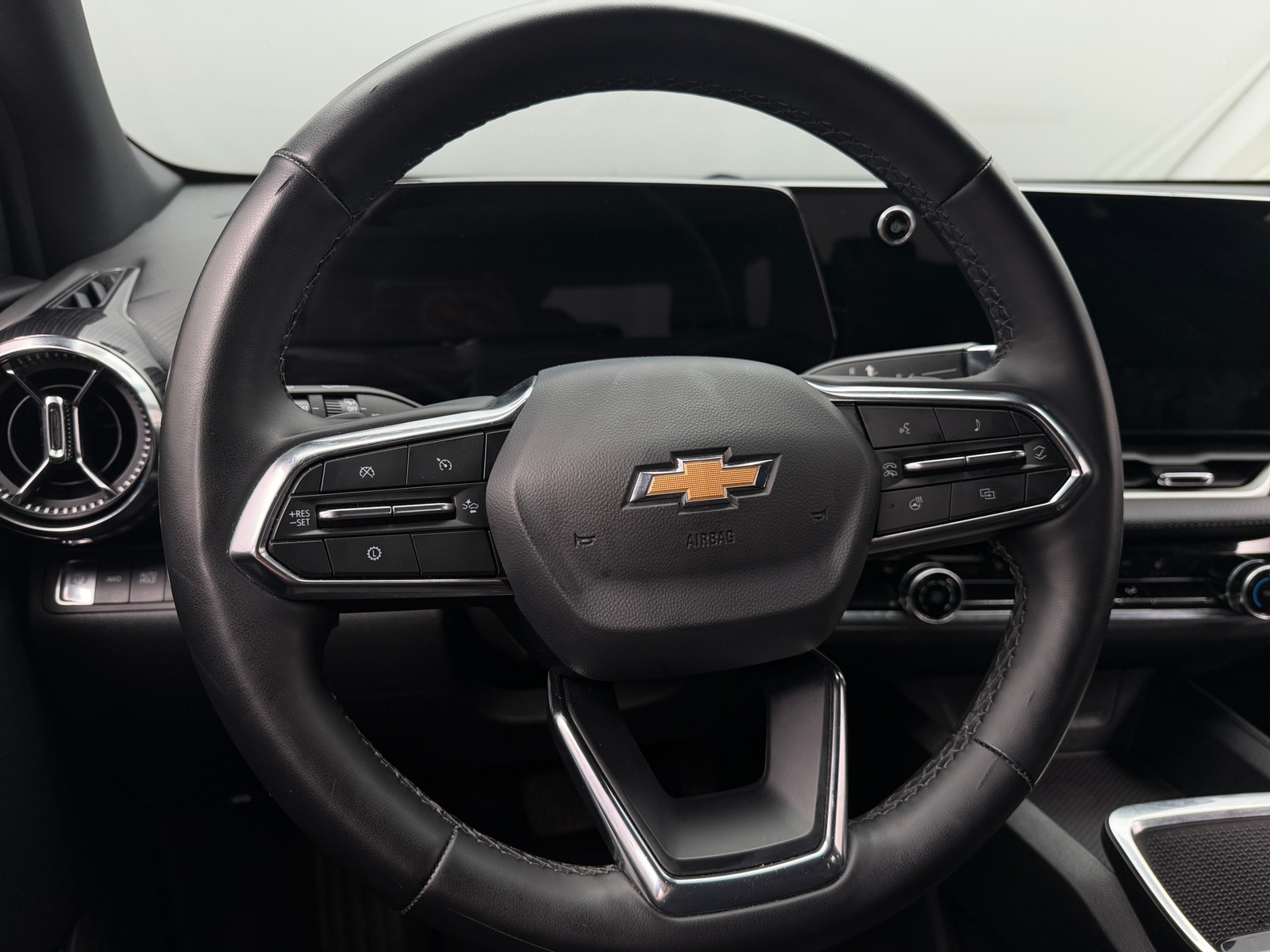 Thumbnail: 2025 Chevrolet Equinox - 5