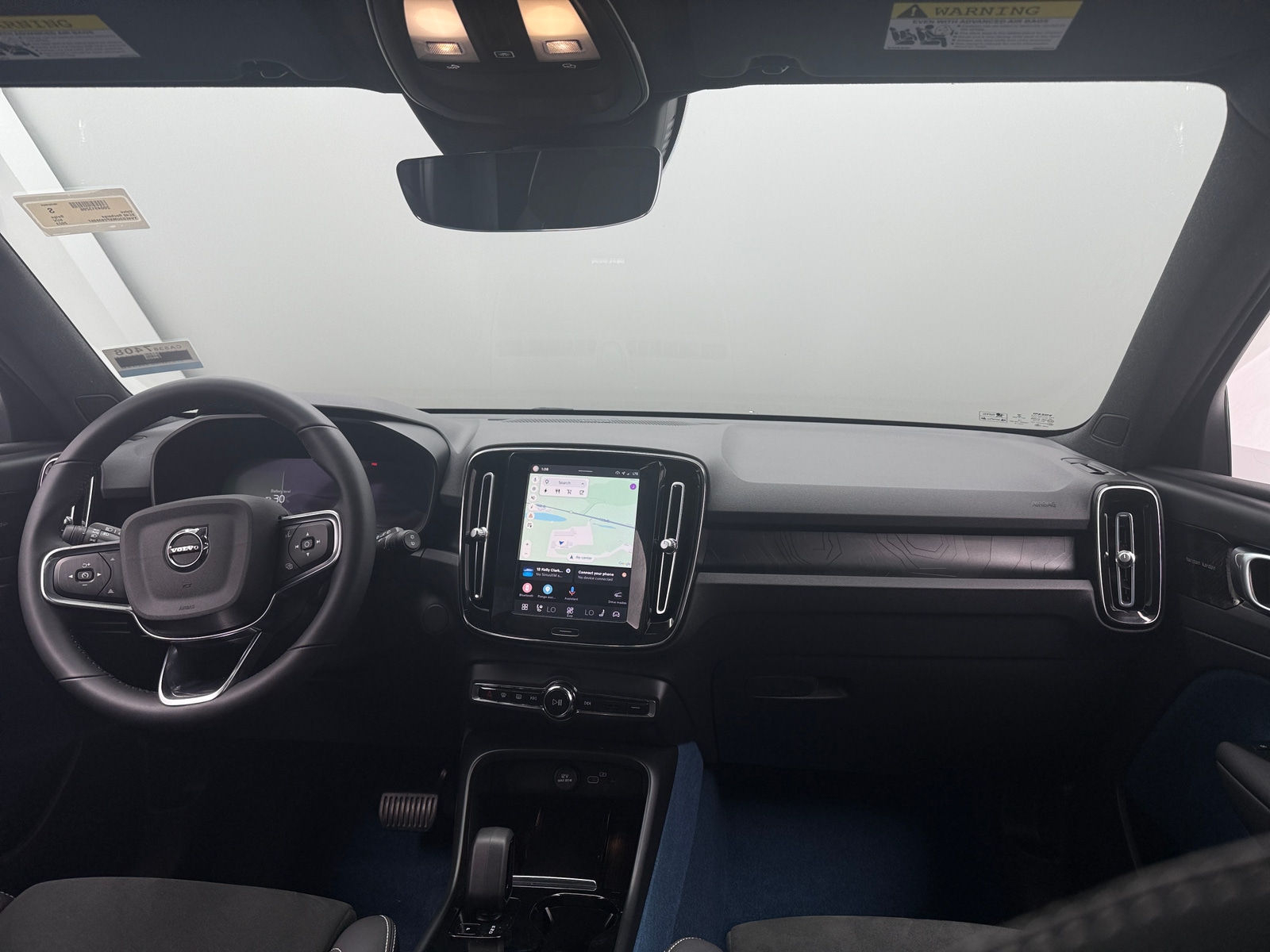 Thumbnail: 2023 Volvo XC40 - 3