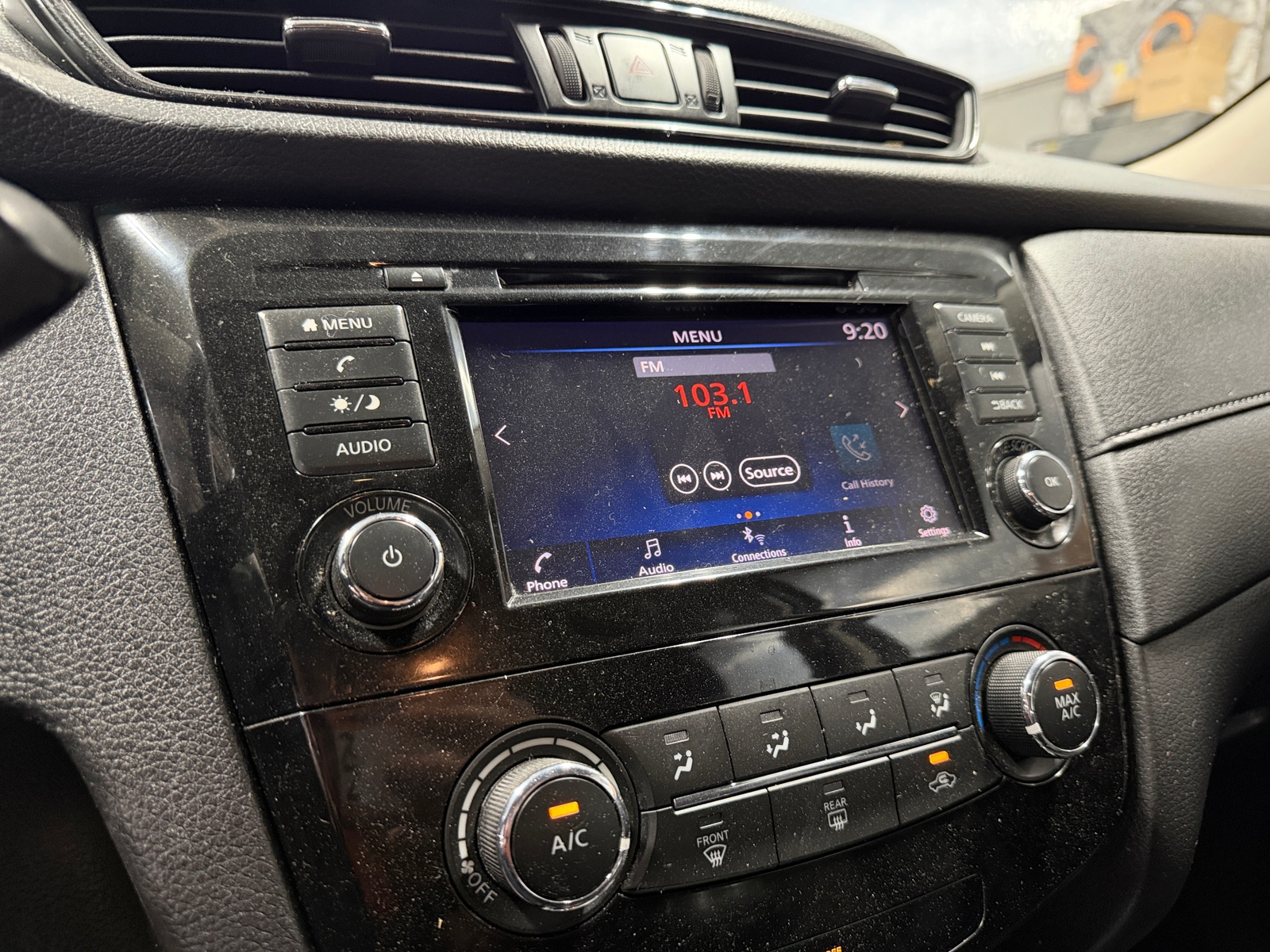 Thumbnail: 2019 Nissan Rogue - 4