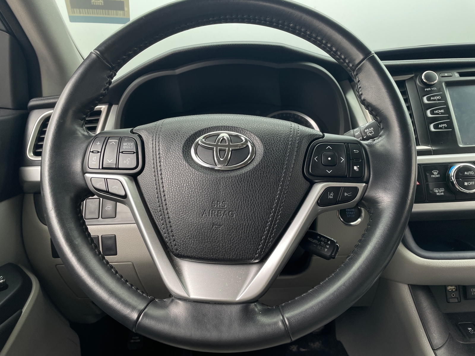 Thumbnail: 2018 Toyota Highlander - 4
