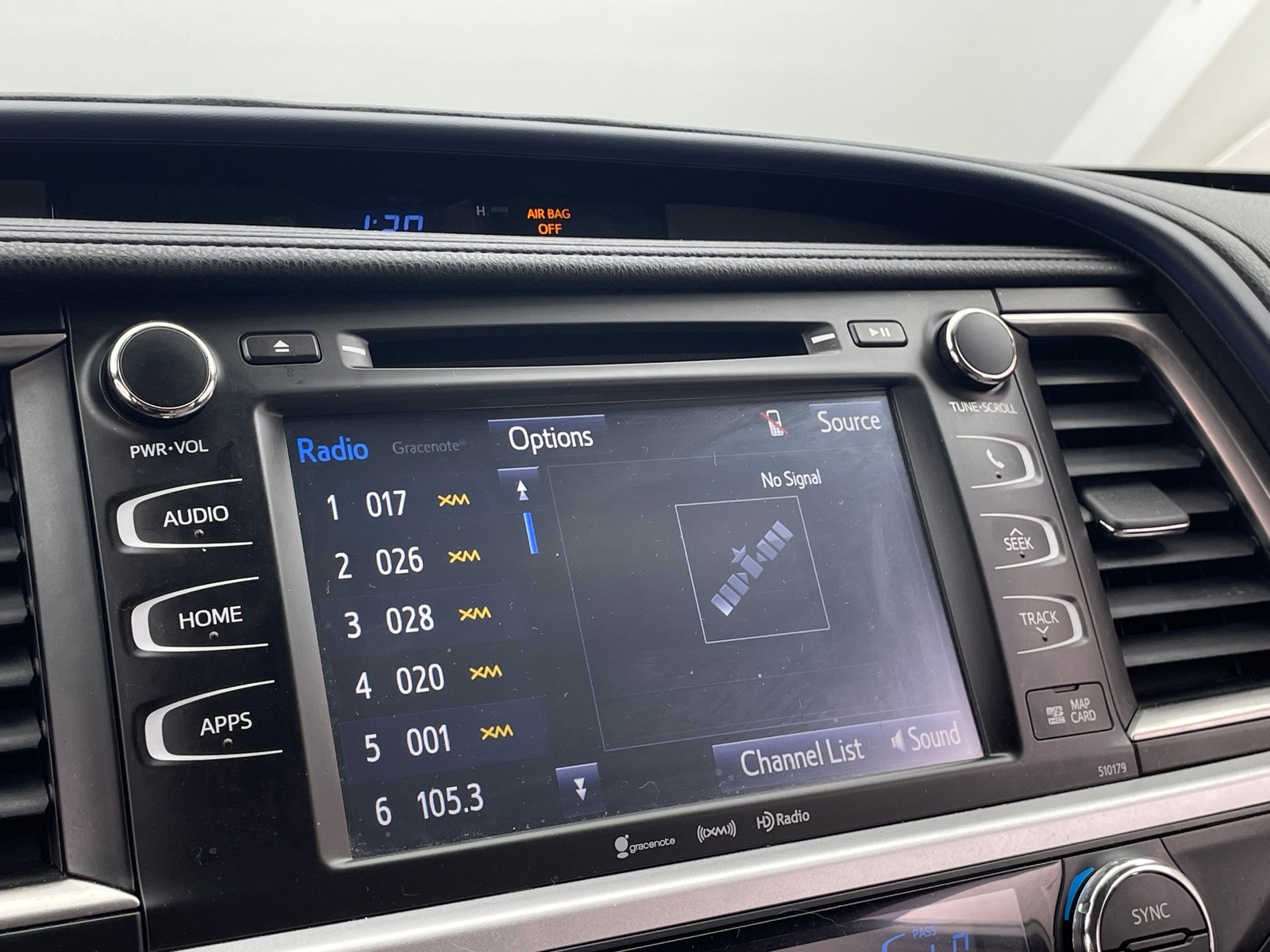 Thumbnail: 2018 Toyota Highlander - 3