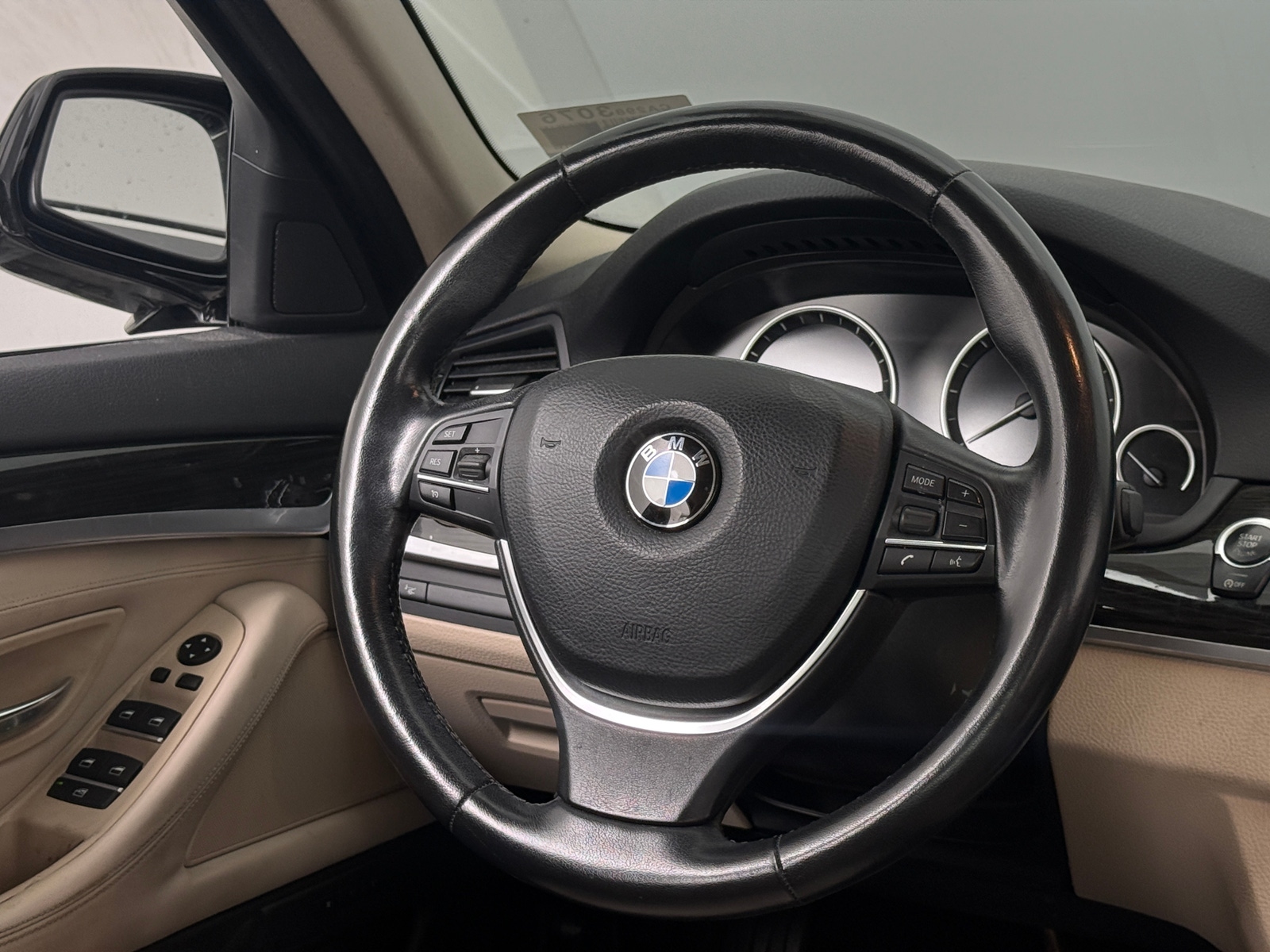 Thumbnail: 2014 BMW 5 Series - 4