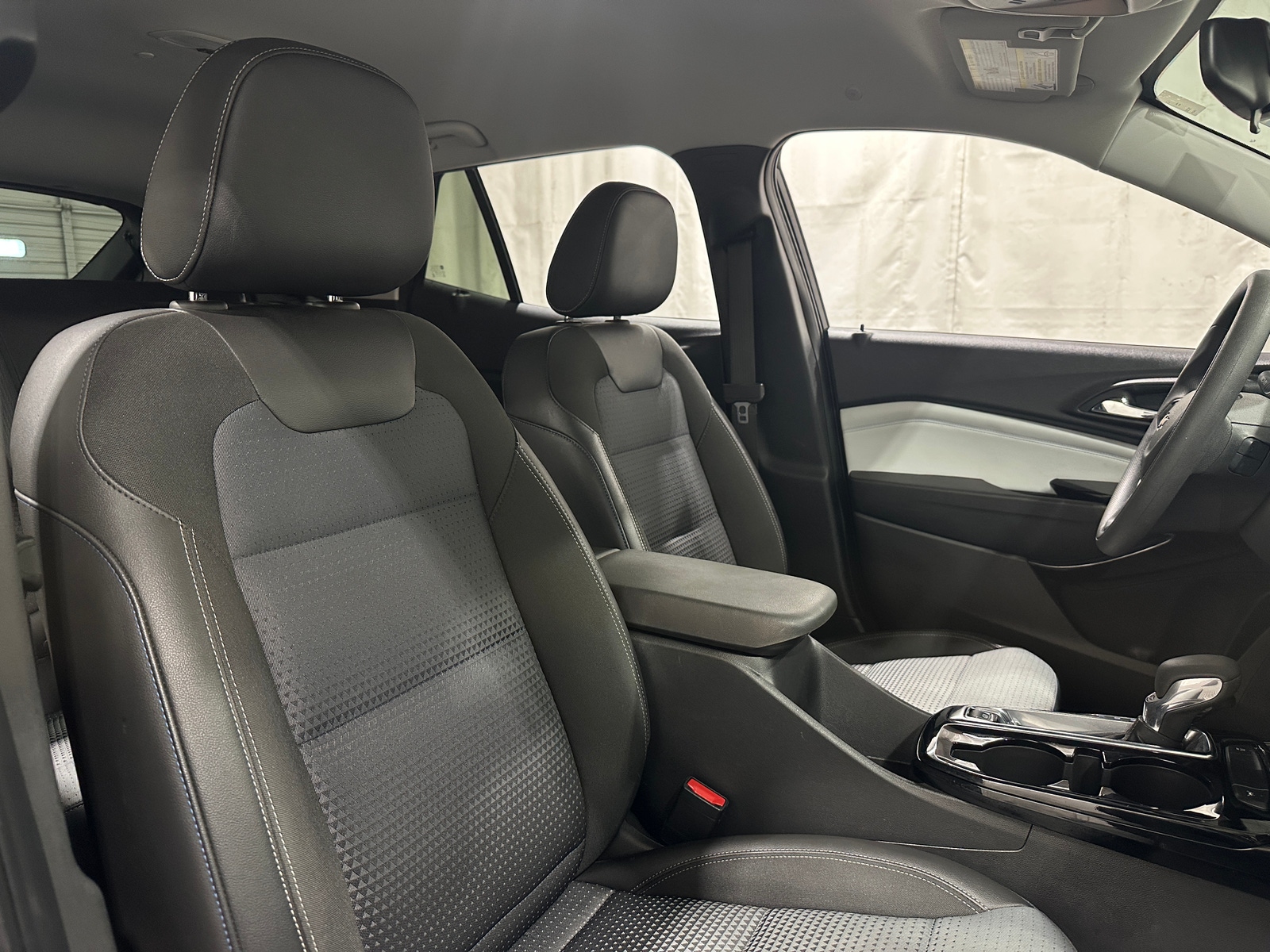 Thumbnail: 2025 Chevrolet Trax - 2