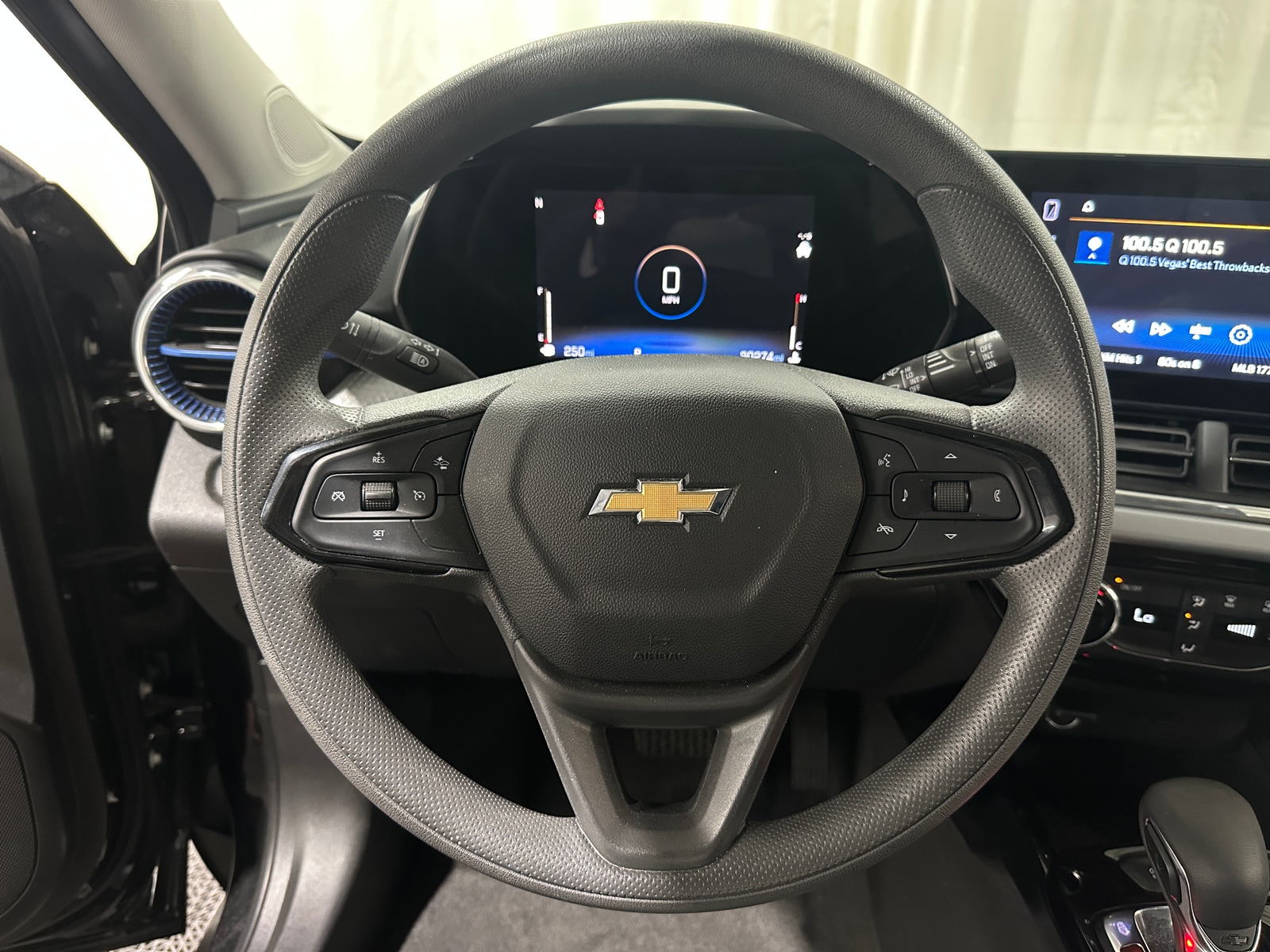 Thumbnail: 2025 Chevrolet Trax - 5