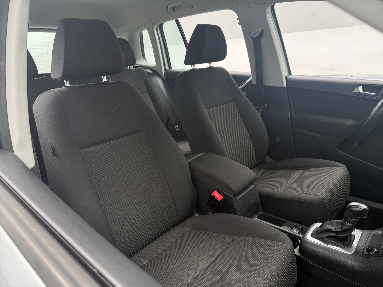 Thumbnail: 2018 Volkswagen Tiguan - 2