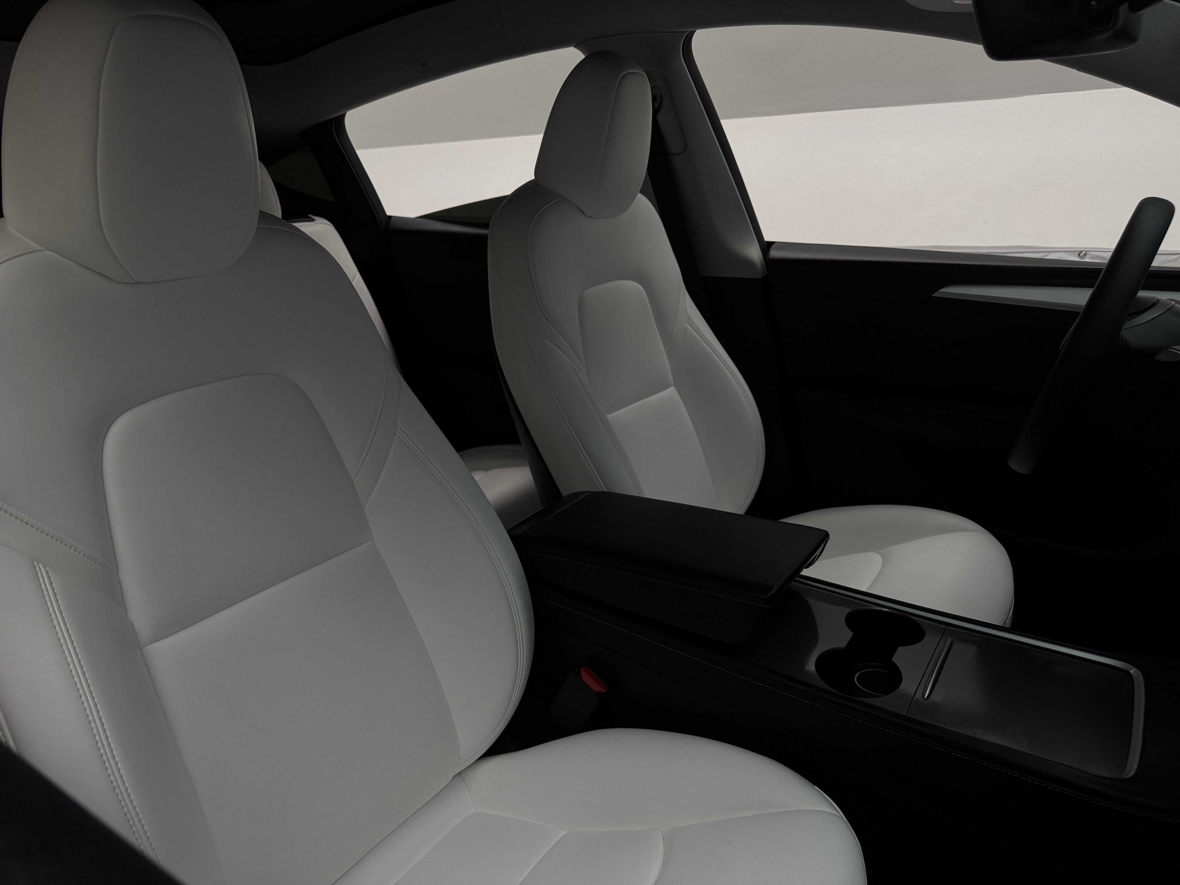 Used 2024 Tesla Model Y Performance with VIN 7SAYGDEF2RA330014 for sale in Auburn, WA