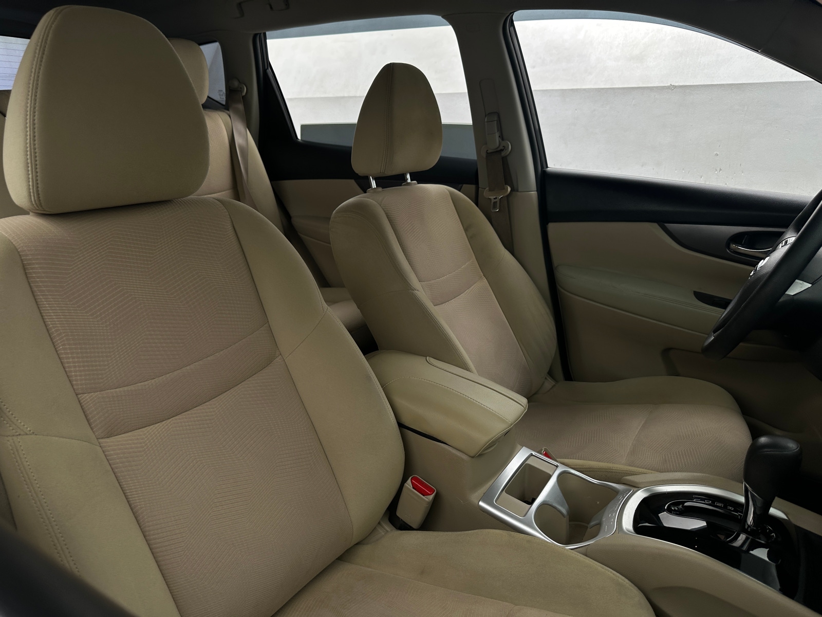 Thumbnail: 2016 Nissan Rogue - 2