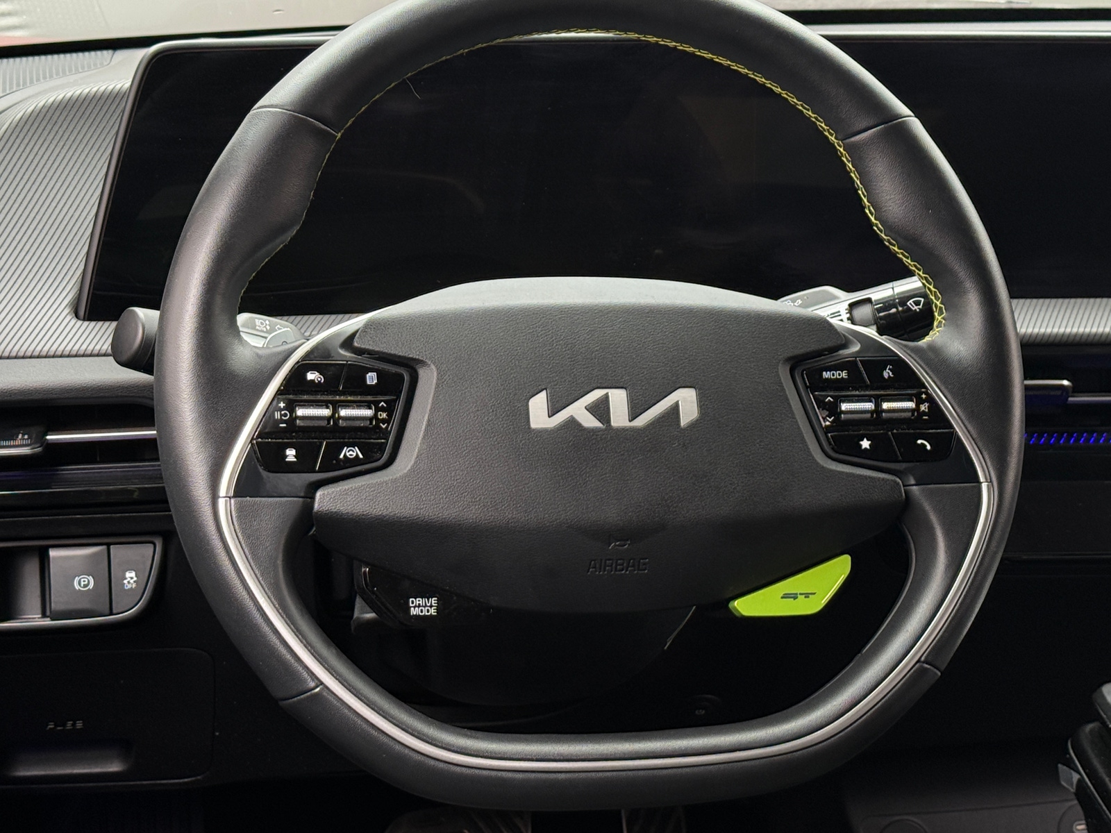 Thumbnail: 2023 Kia EV6 - 5