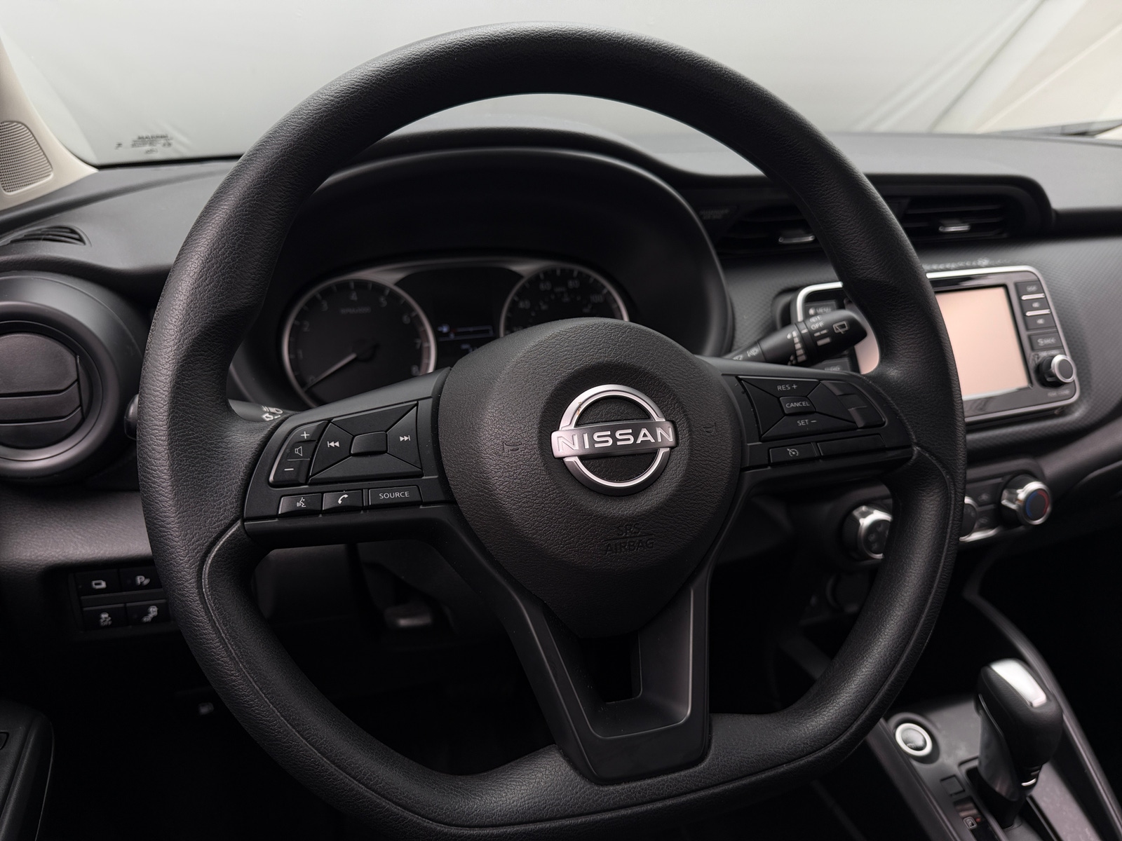 Thumbnail: 2025 Nissan Kicks - 5