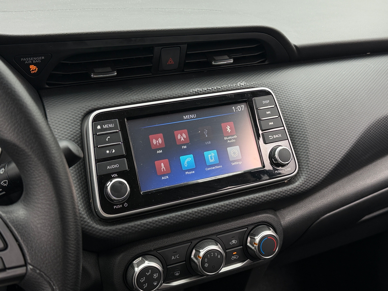 Thumbnail: 2025 Nissan Kicks - 4