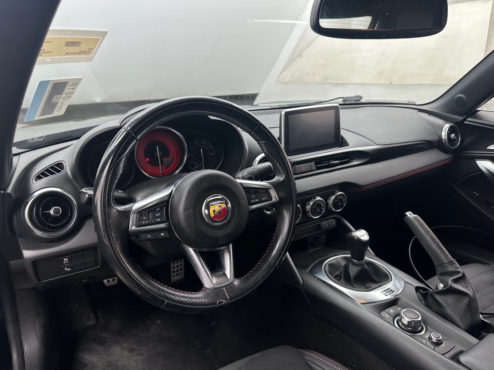 Thumbnail: 2019 Fiat 124 Spider - 3
