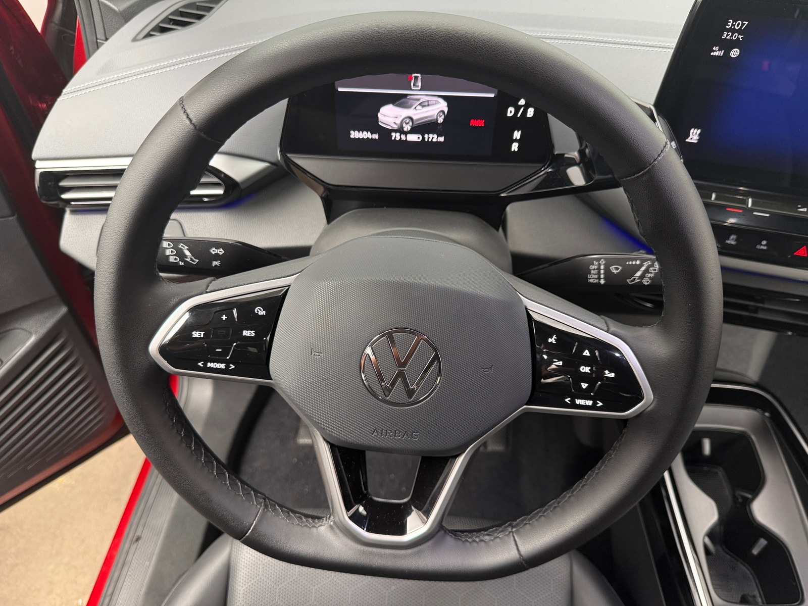 Thumbnail: 2023 Volkswagen ID.4 - 4