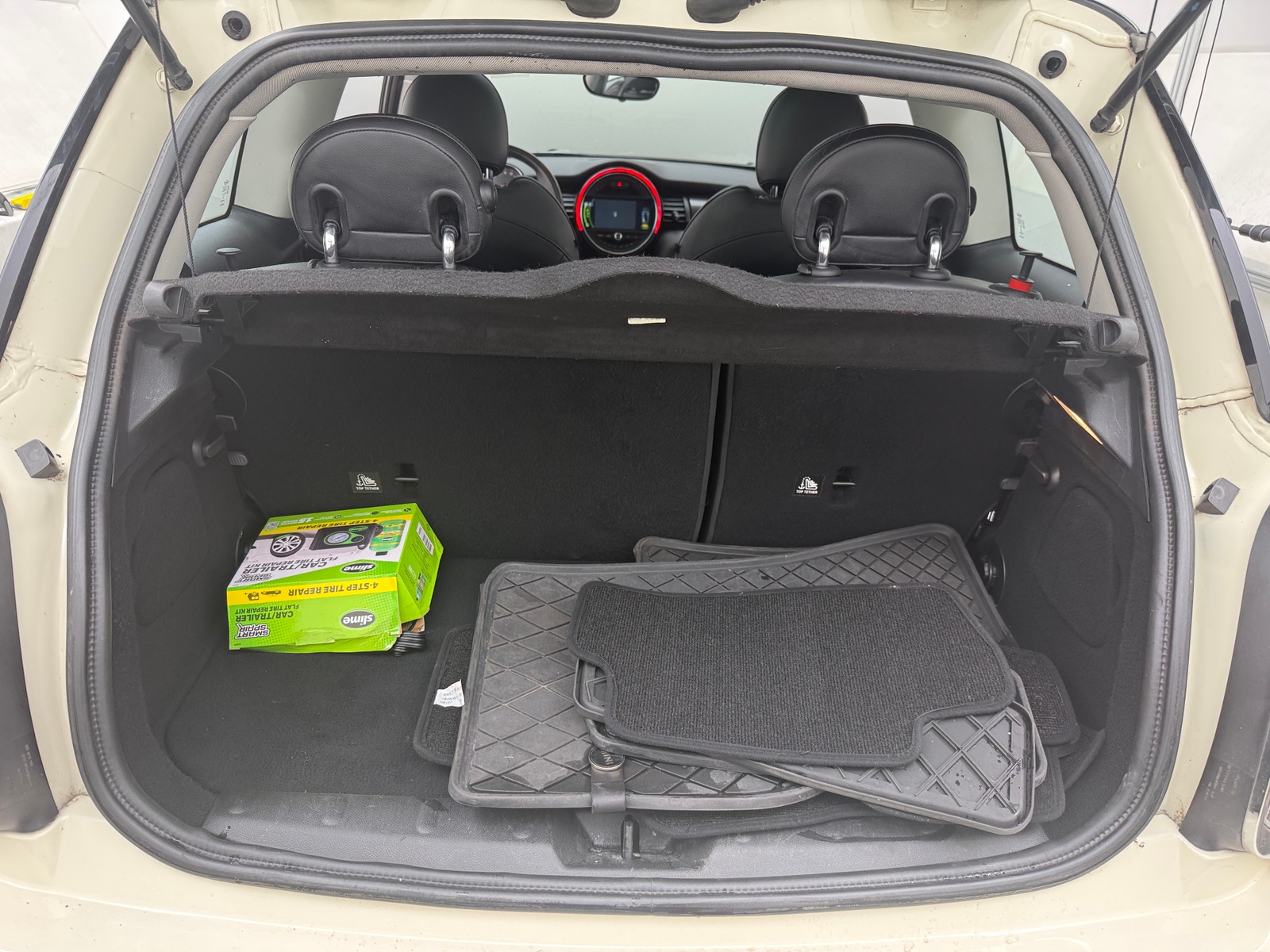 Thumbnail: 2014 MINI Cooper Hardtop - 6