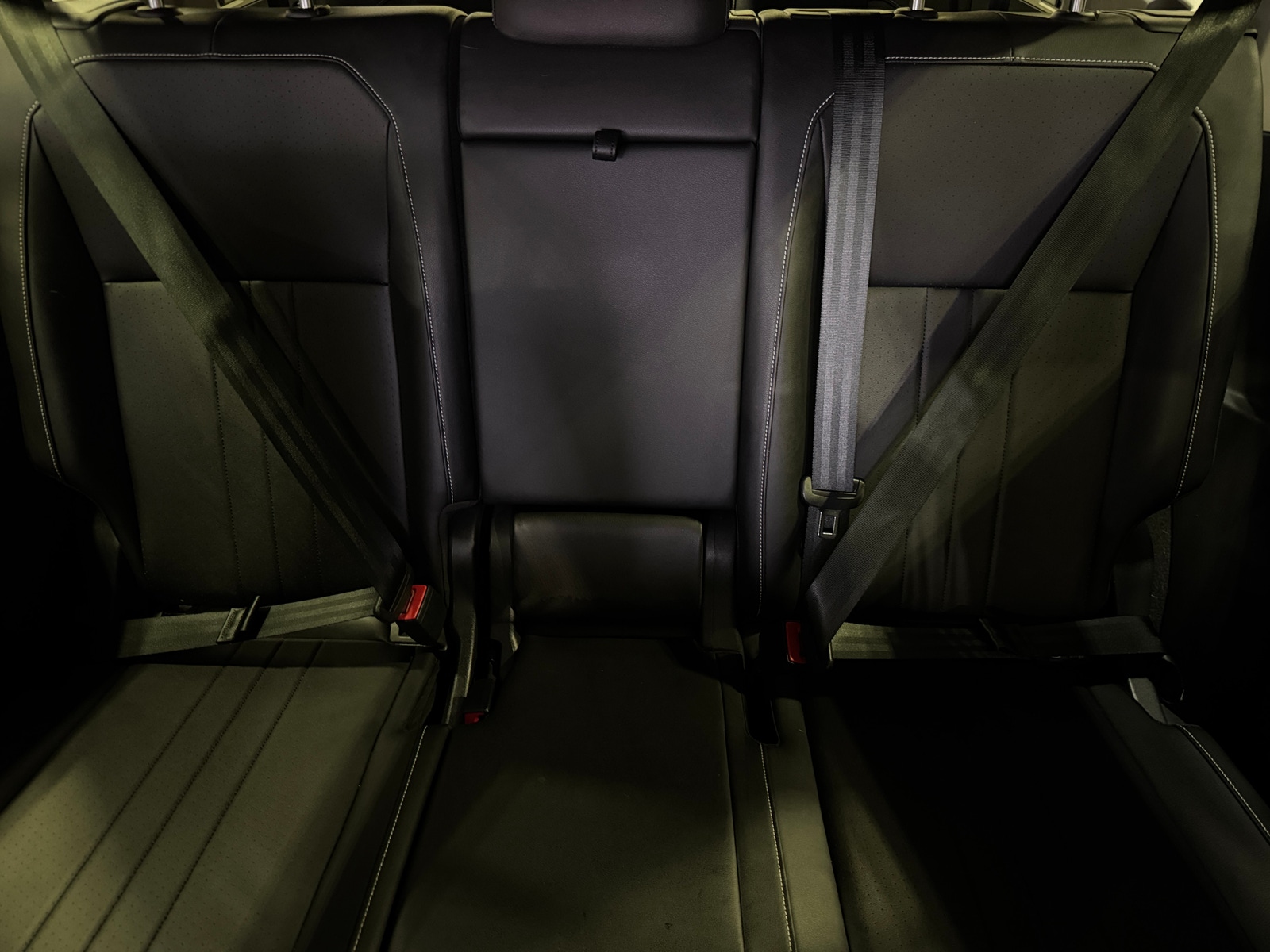 Thumbnail: 2023 Volkswagen Tiguan - 5