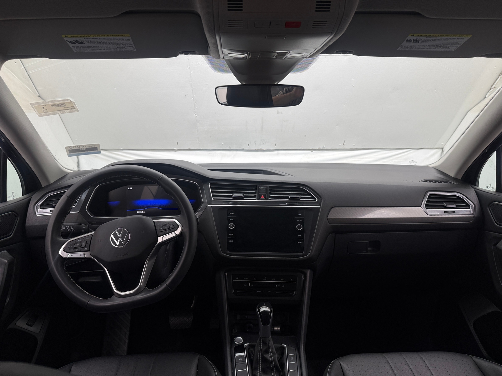 Thumbnail: 2023 Volkswagen Tiguan - 2