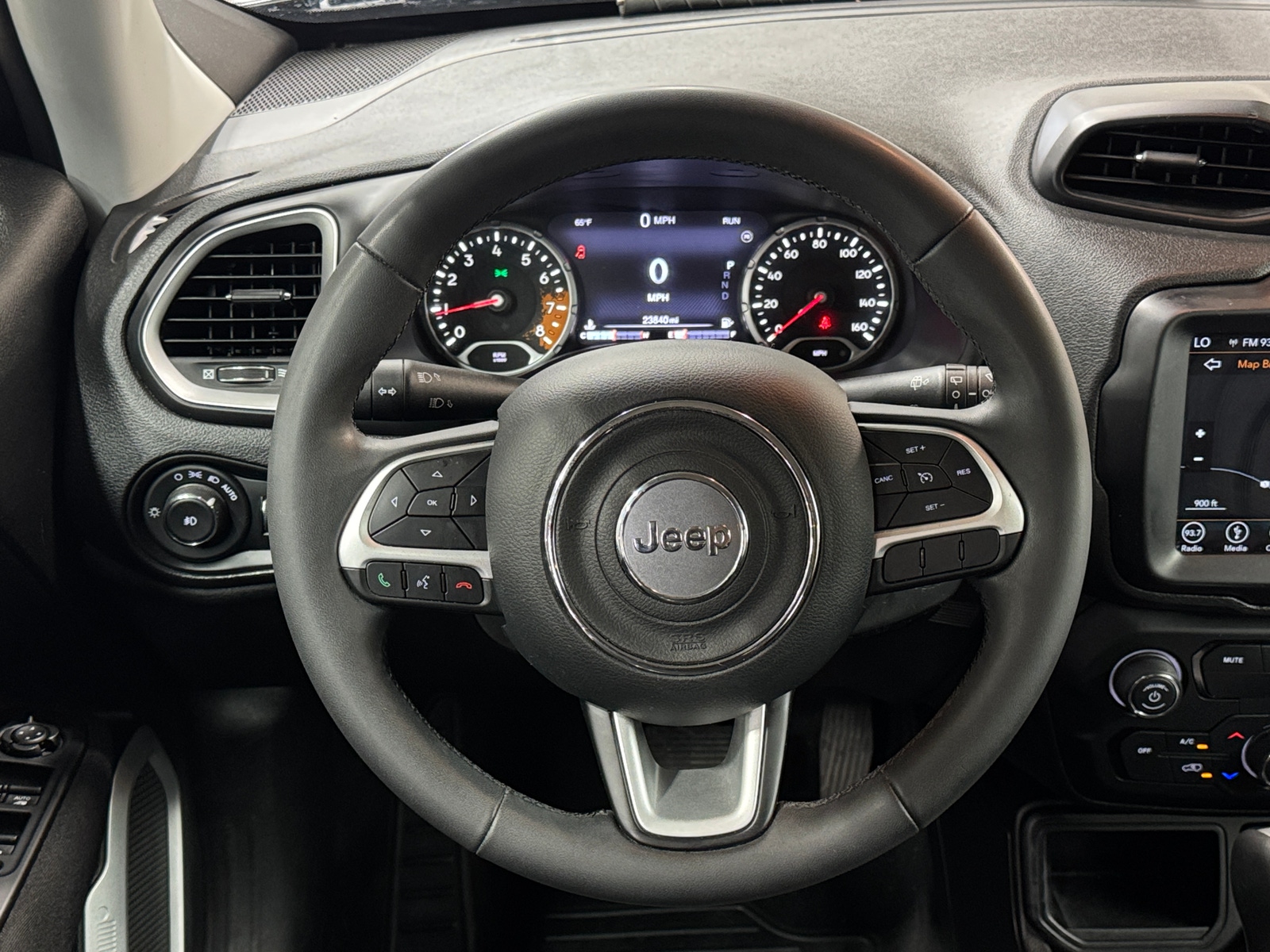 Thumbnail: 2018 Jeep Renegade - 5