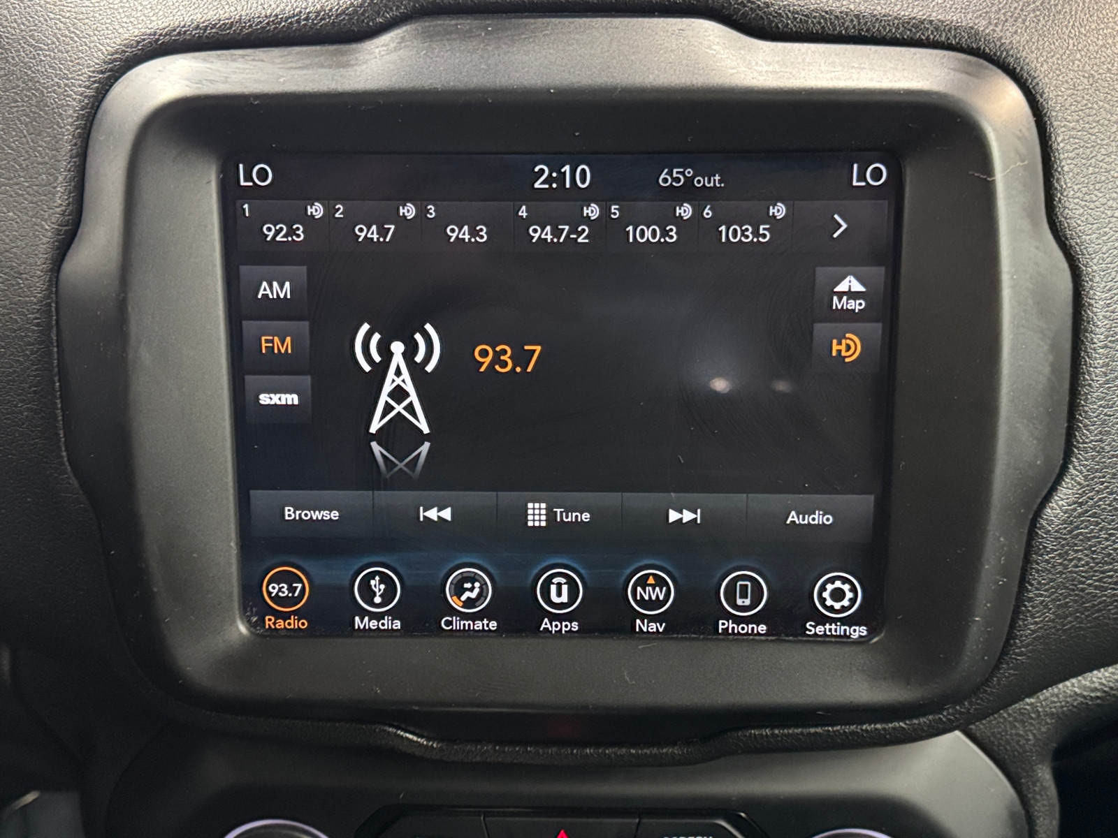 Thumbnail: 2018 Jeep Renegade - 4