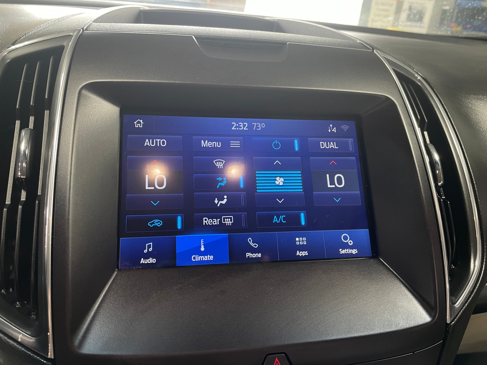 Thumbnail: 2020 Ford Edge - 3