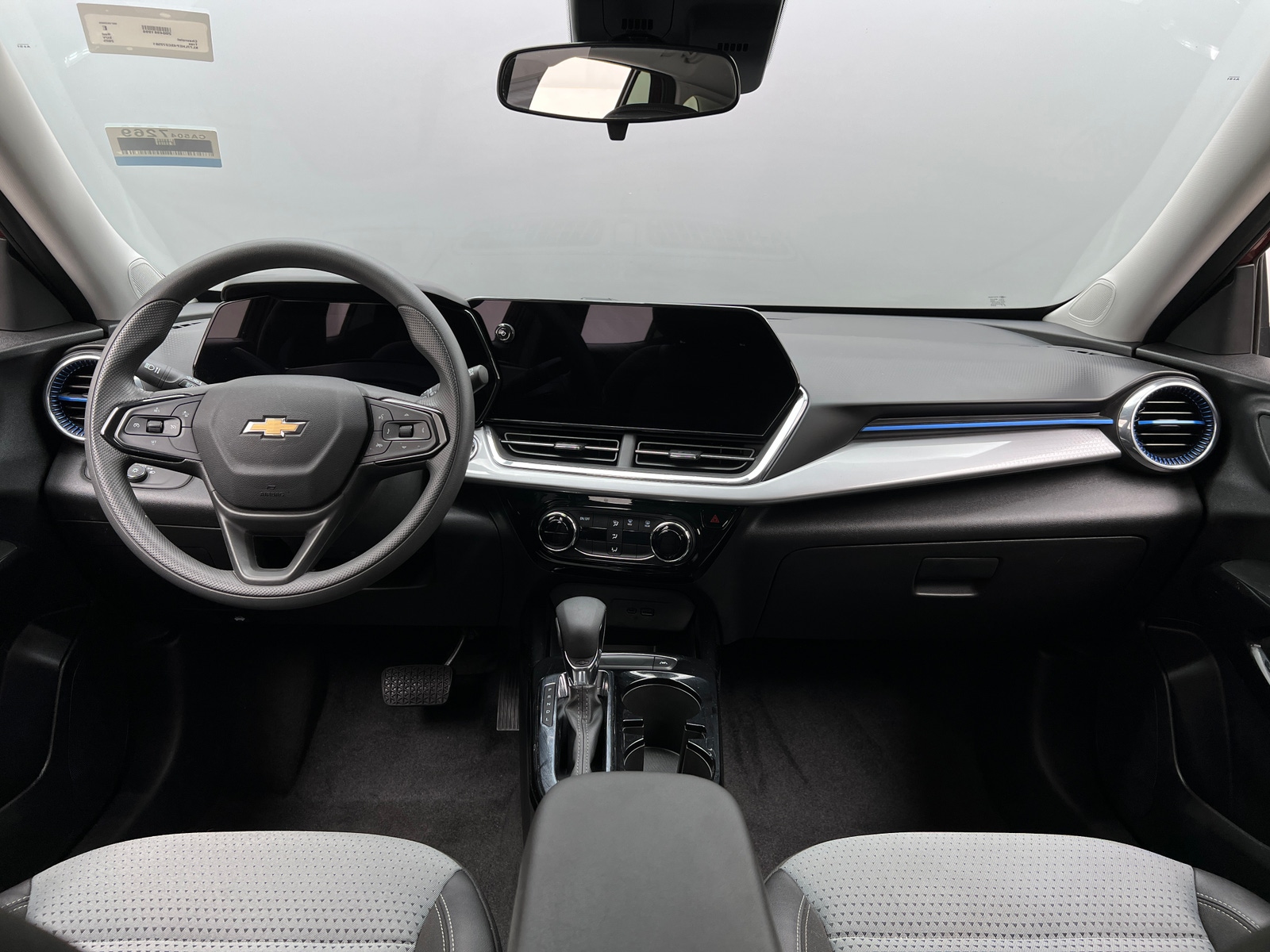 Thumbnail: 2025 Chevrolet Trax - 3