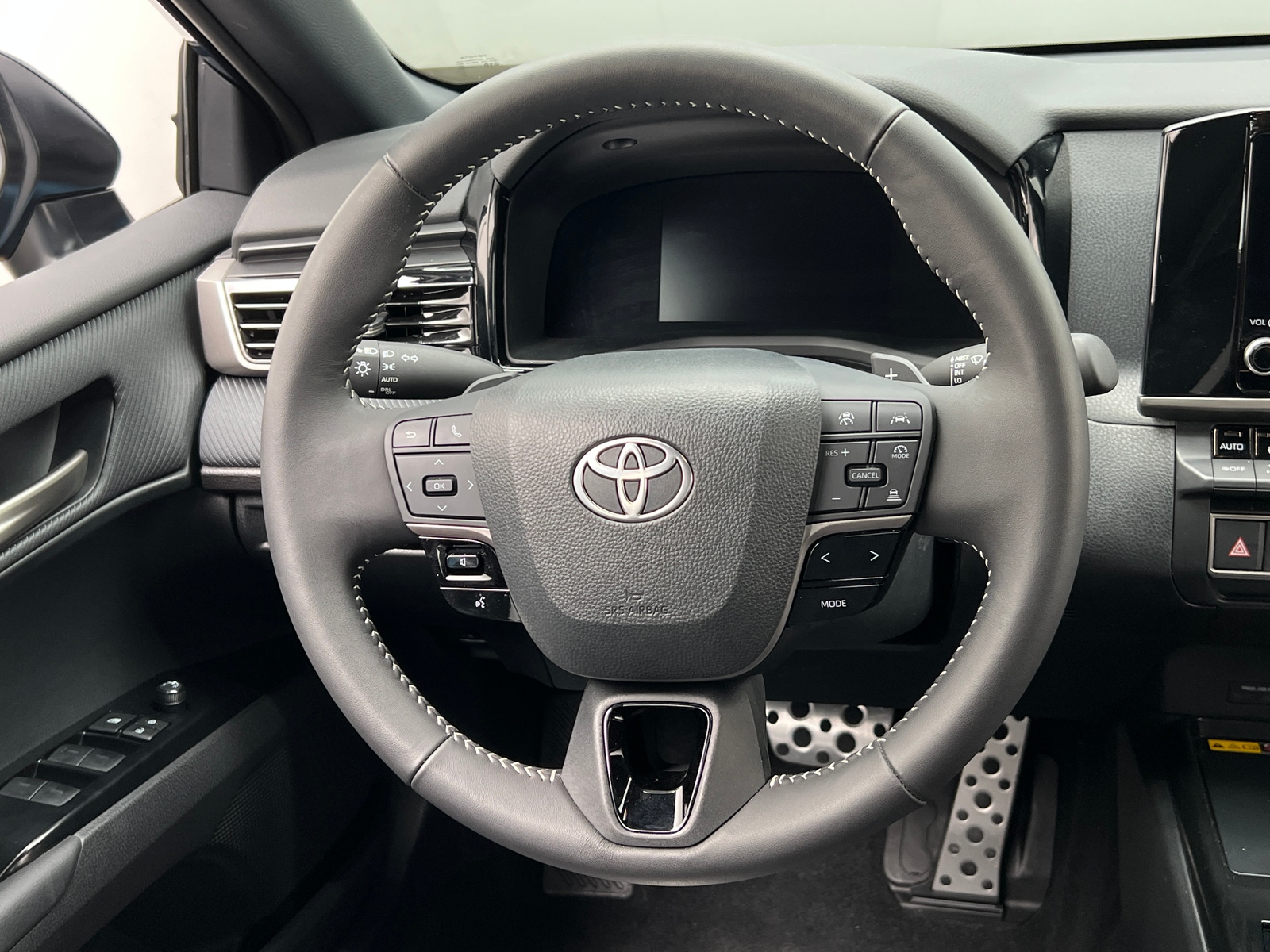 Thumbnail: 2025 Toyota Camry - 4