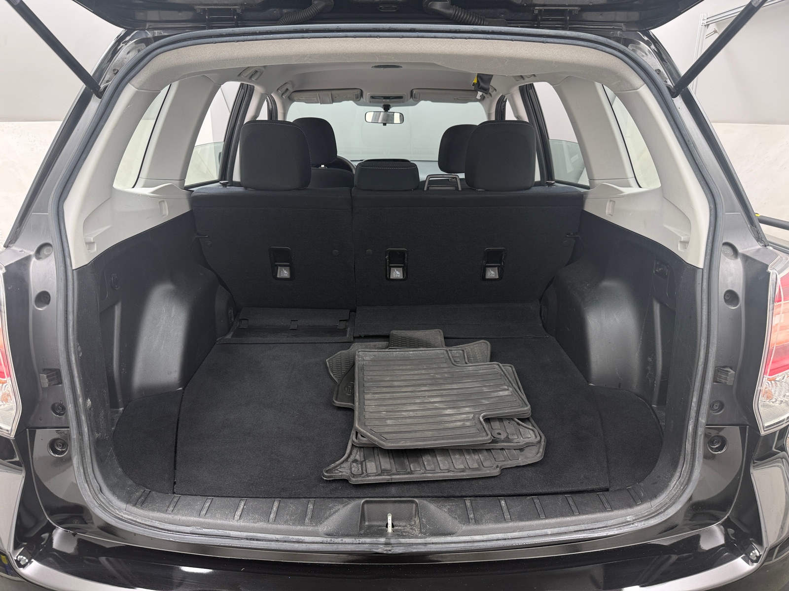 Thumbnail: 2017 Subaru Forester - 7