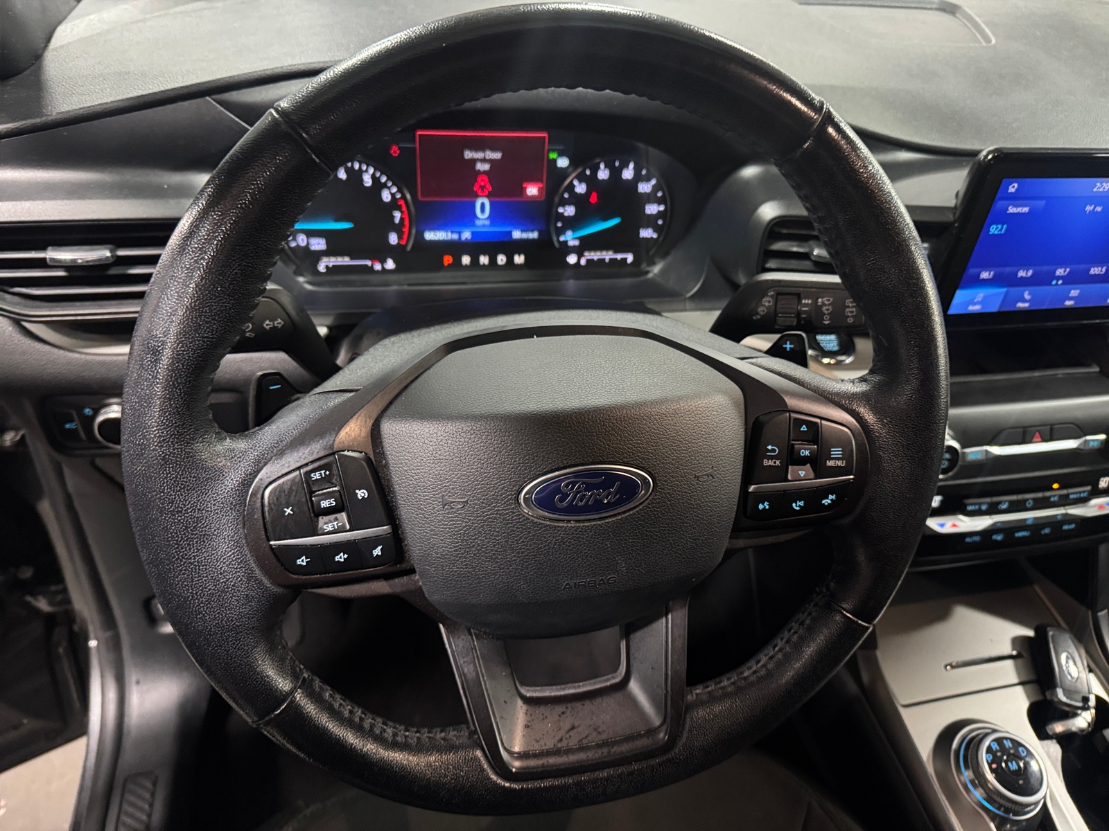 Thumbnail: 2020 Ford Explorer - 5