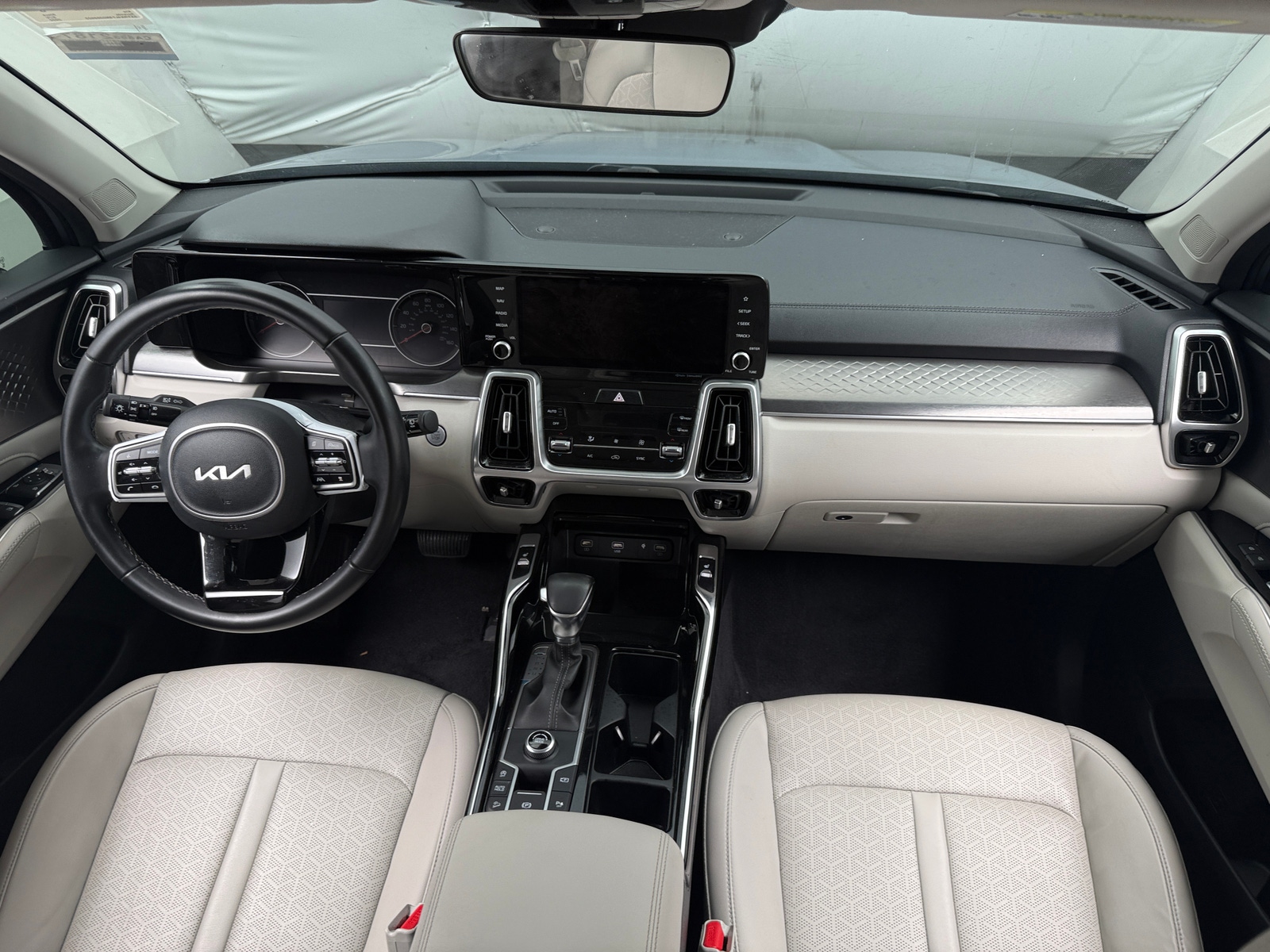 Thumbnail: 2022 Kia Sorento - 2