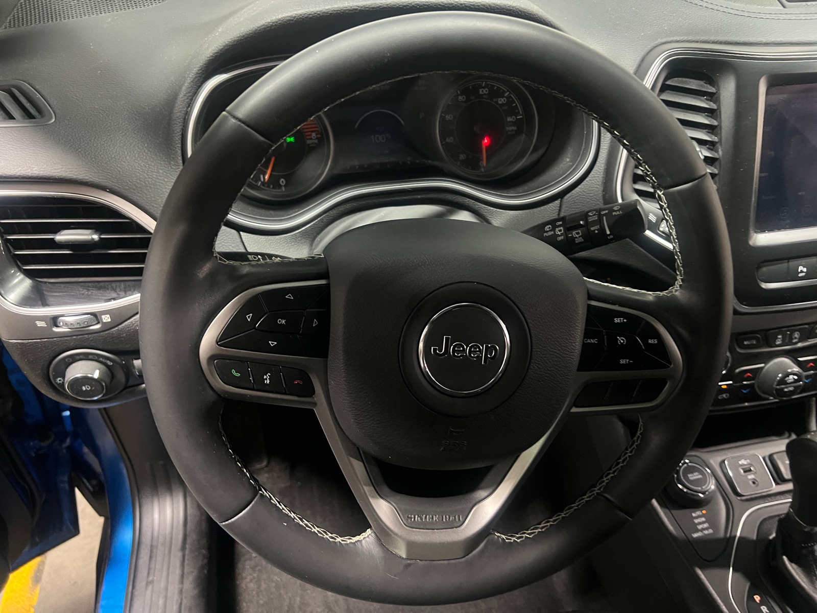 Thumbnail: 2021 Jeep Cherokee - 4