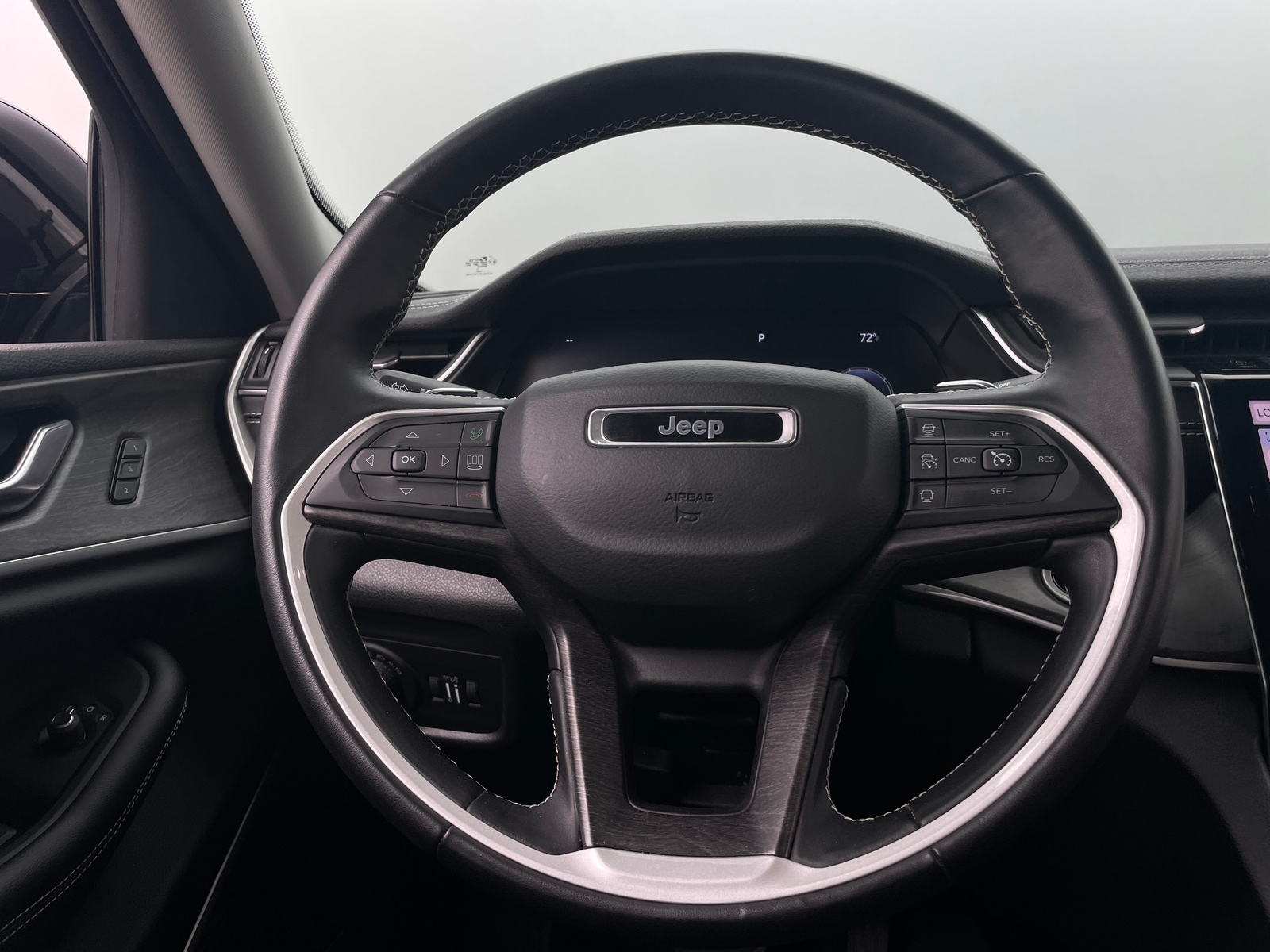 Thumbnail: 2021 Jeep Grand Cherokee L - 4