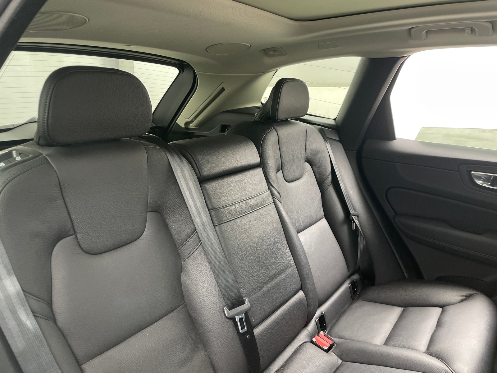 Thumbnail: 2021 Volvo XC60 - 5