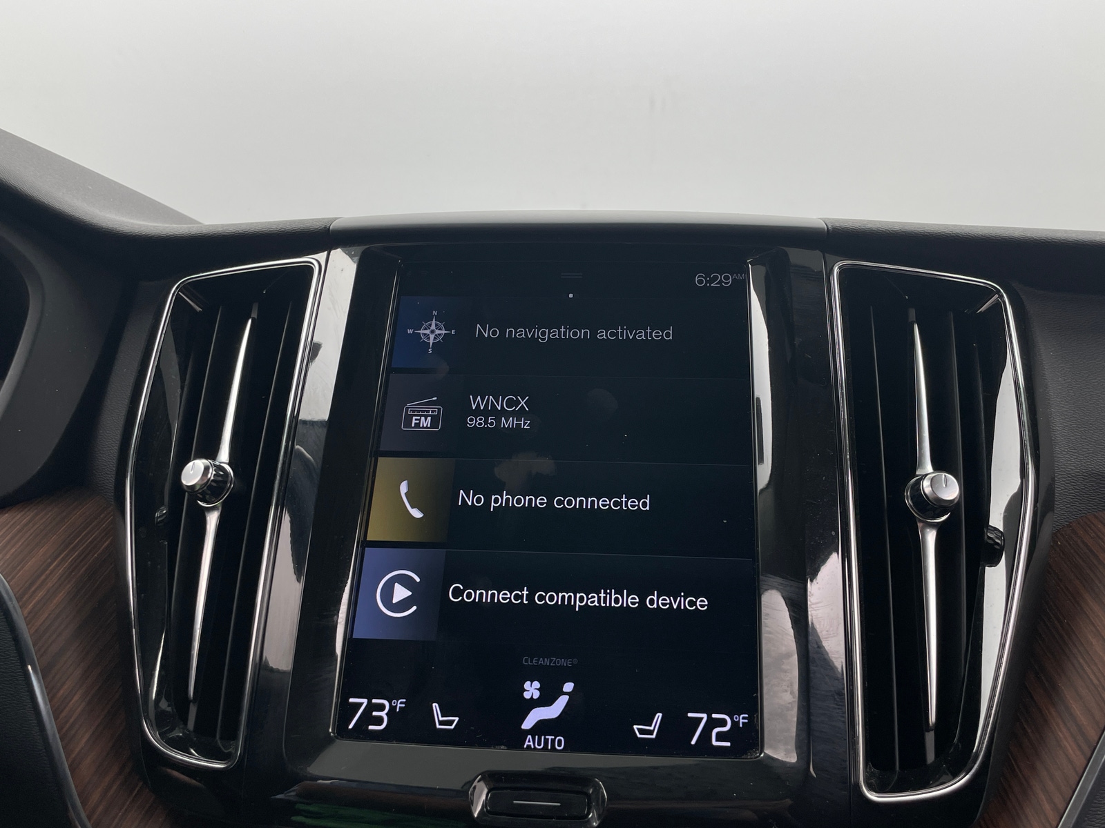 Thumbnail: 2021 Volvo XC60 - 3