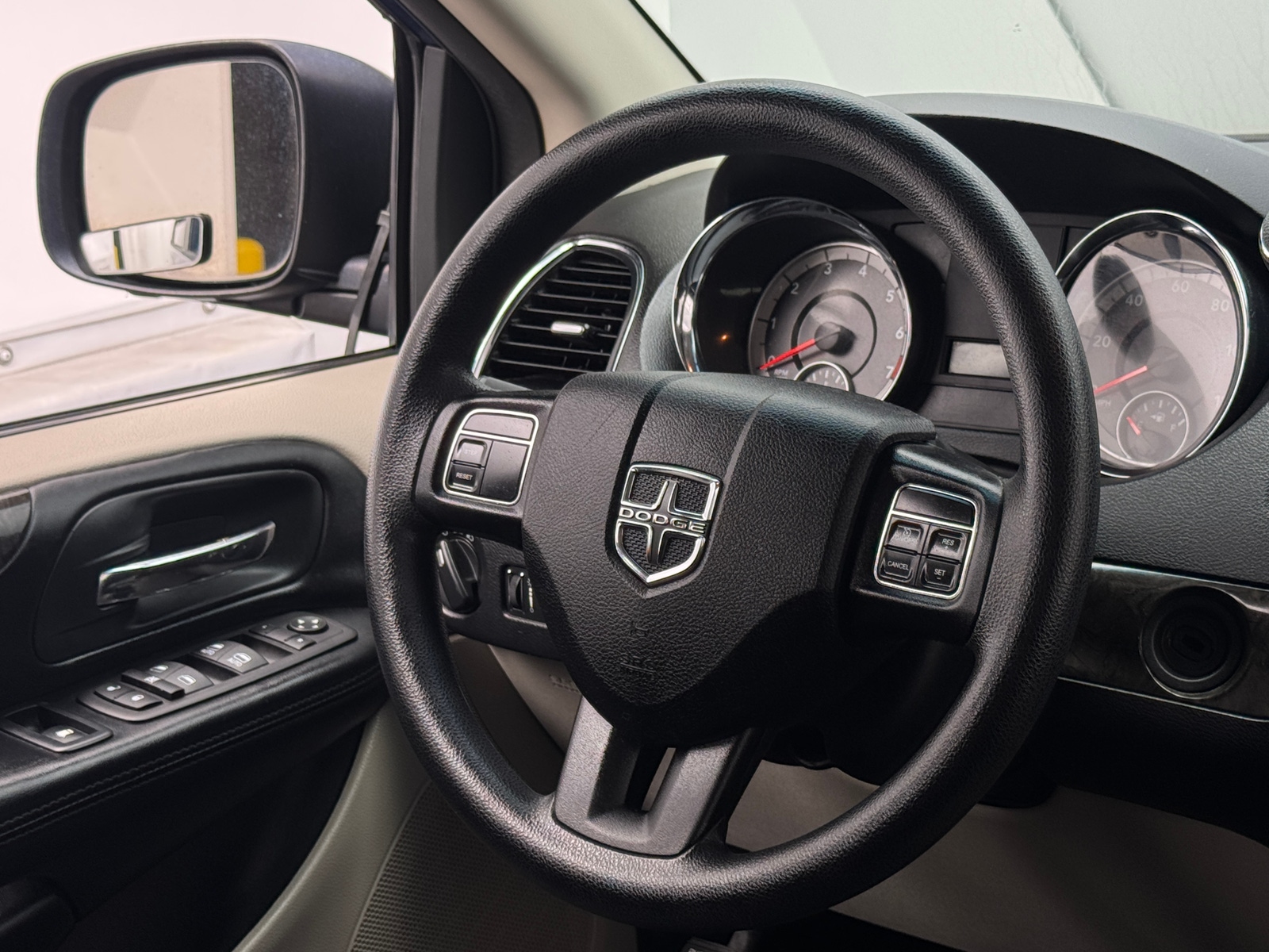 Thumbnail: 2011 Dodge Grand Caravan - 5