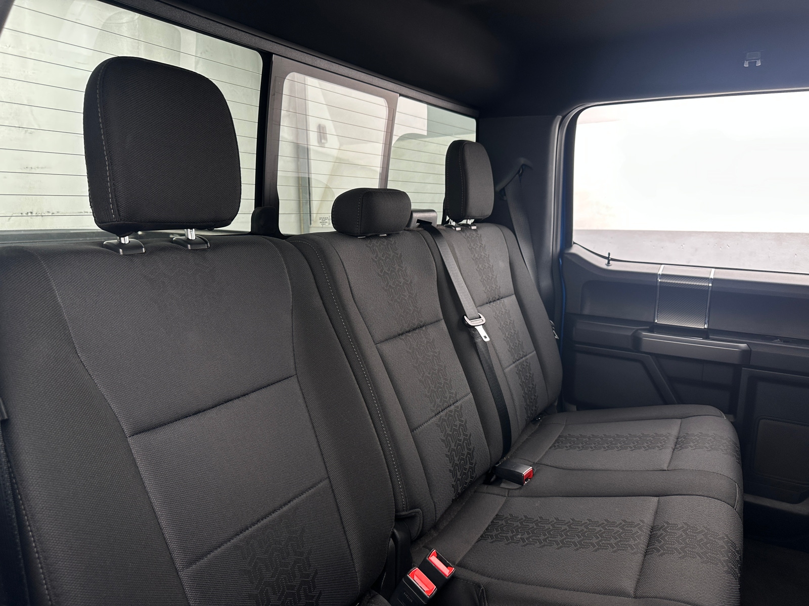 Thumbnail: 2020 Ford Econoline - 6
