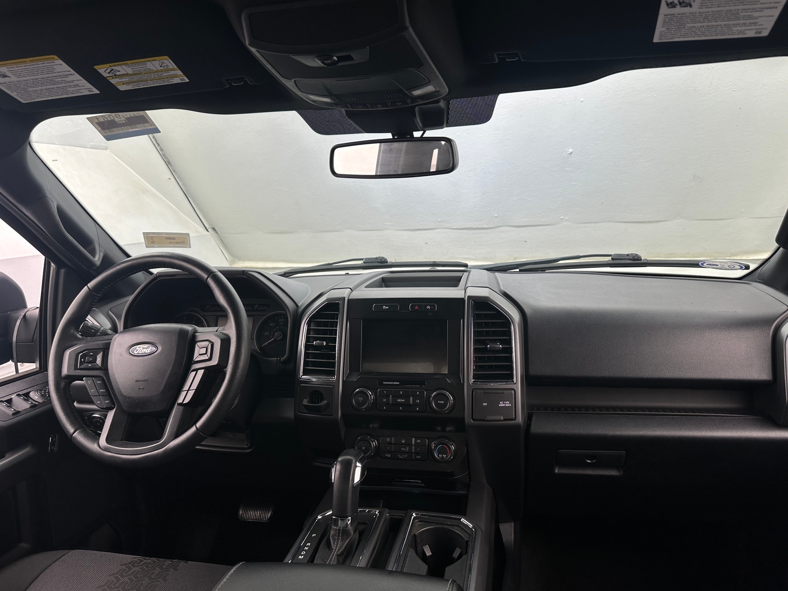 Thumbnail: 2020 Ford Econoline - 3